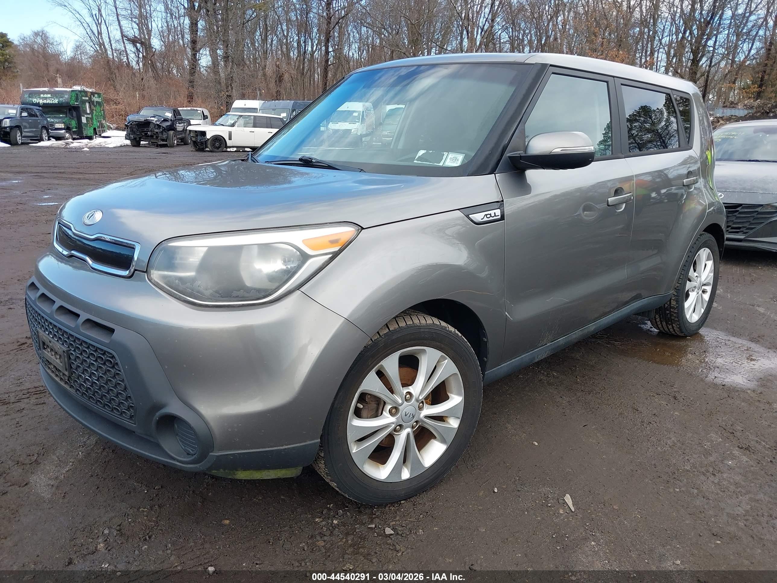 KIA SOUL image 2