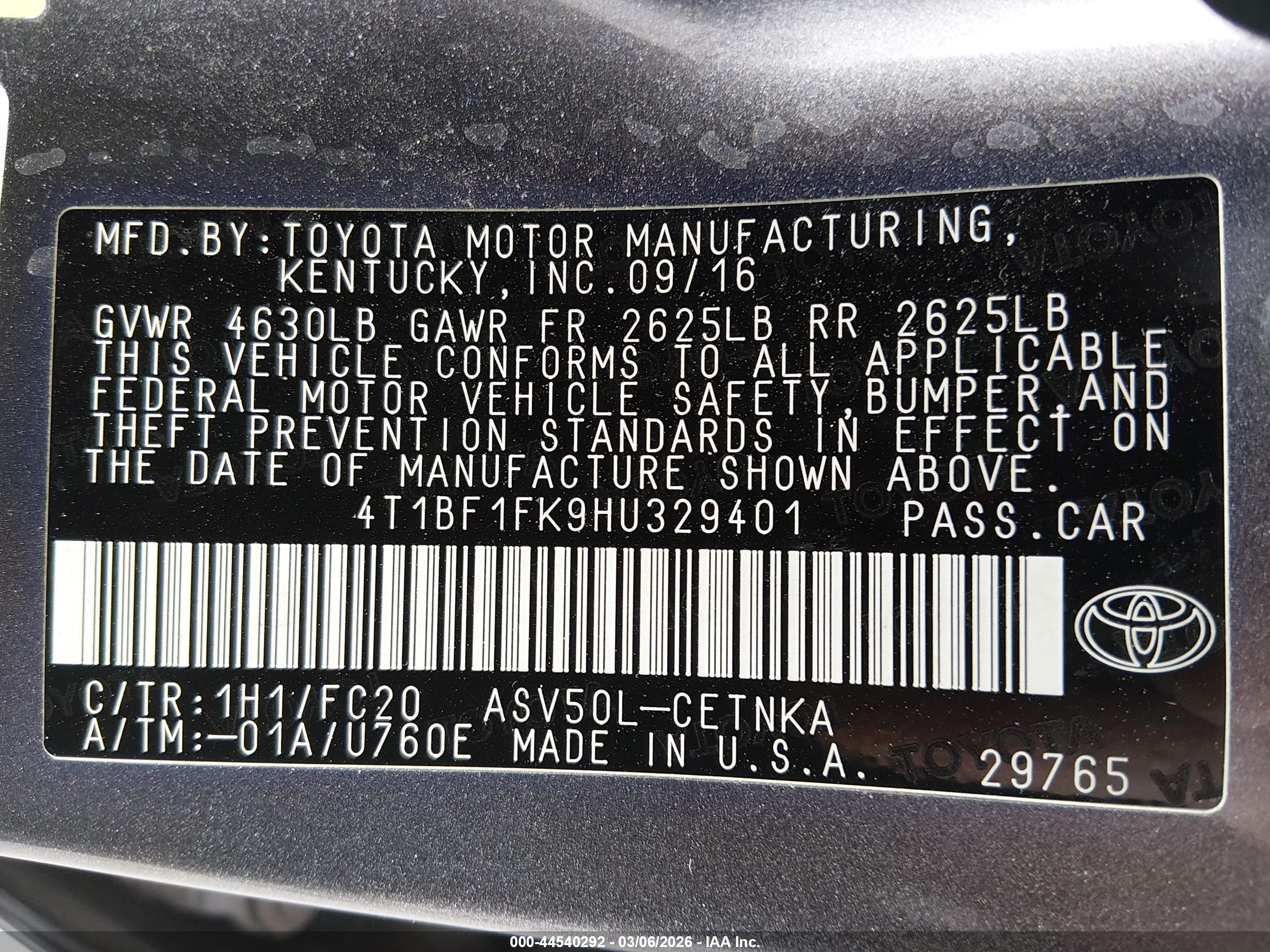 TOYOTA CAMRY image 9