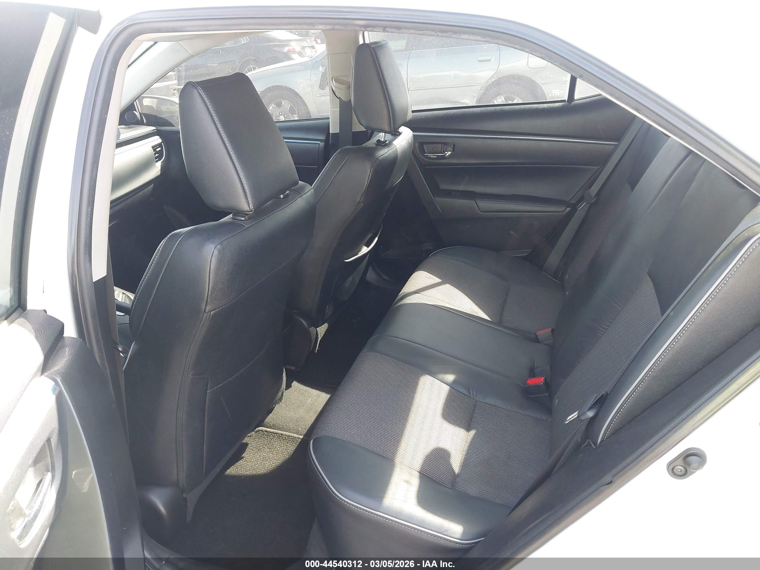 TOYOTA COROLLA image 8