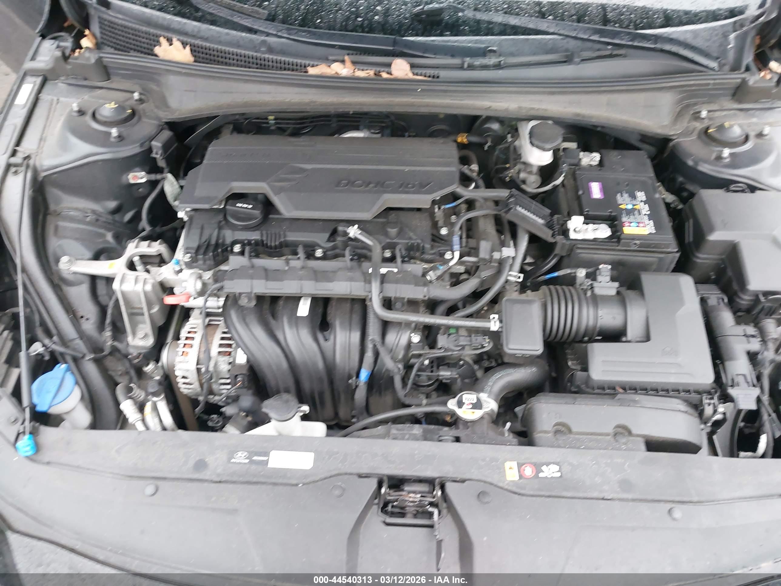 HYUNDAI ELANTRA image 10
