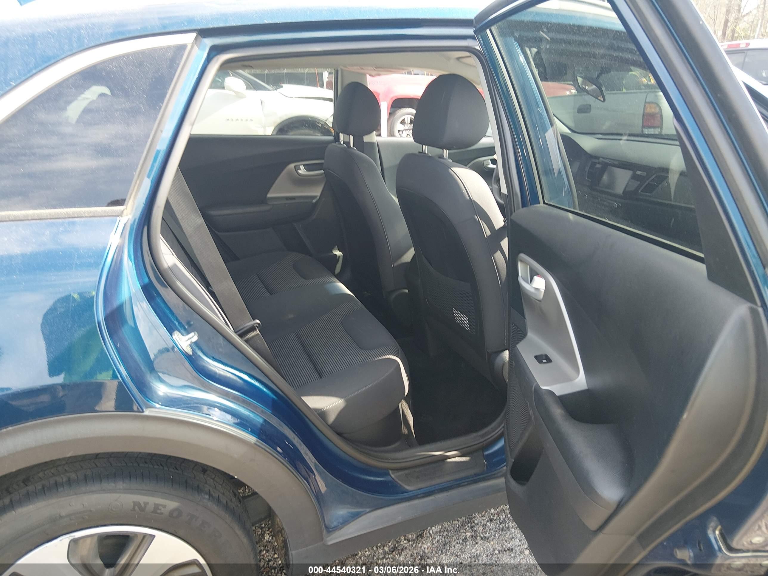 KIA NIRO image 8