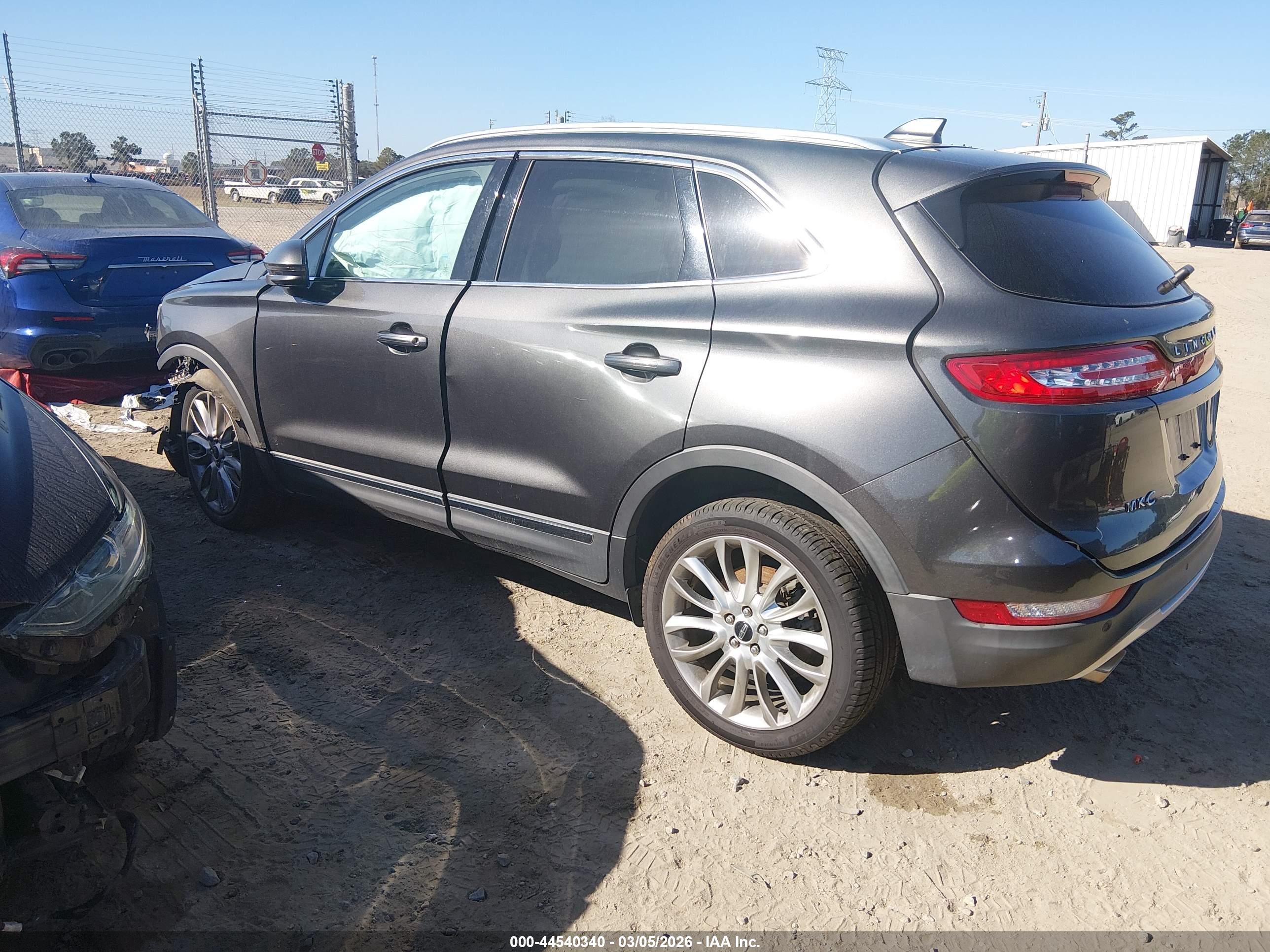 LINCOLN MKC image 3