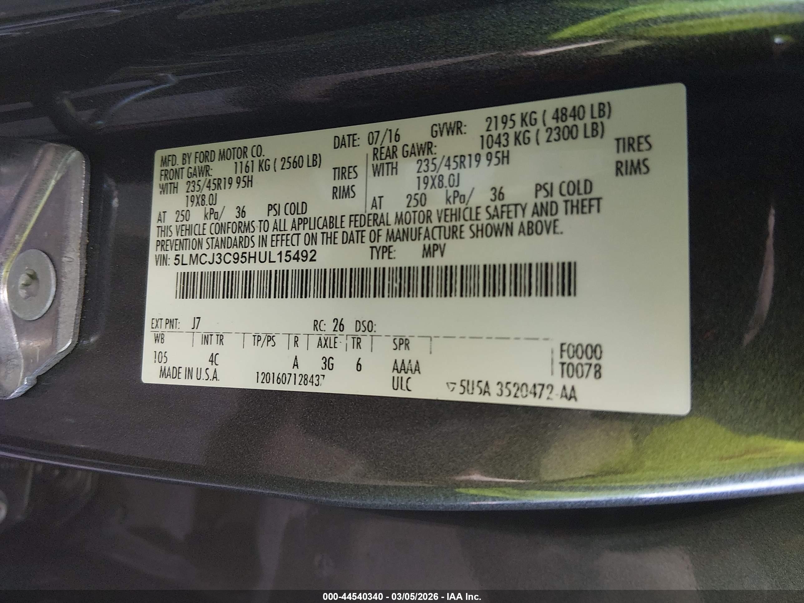 LINCOLN MKC image 9
