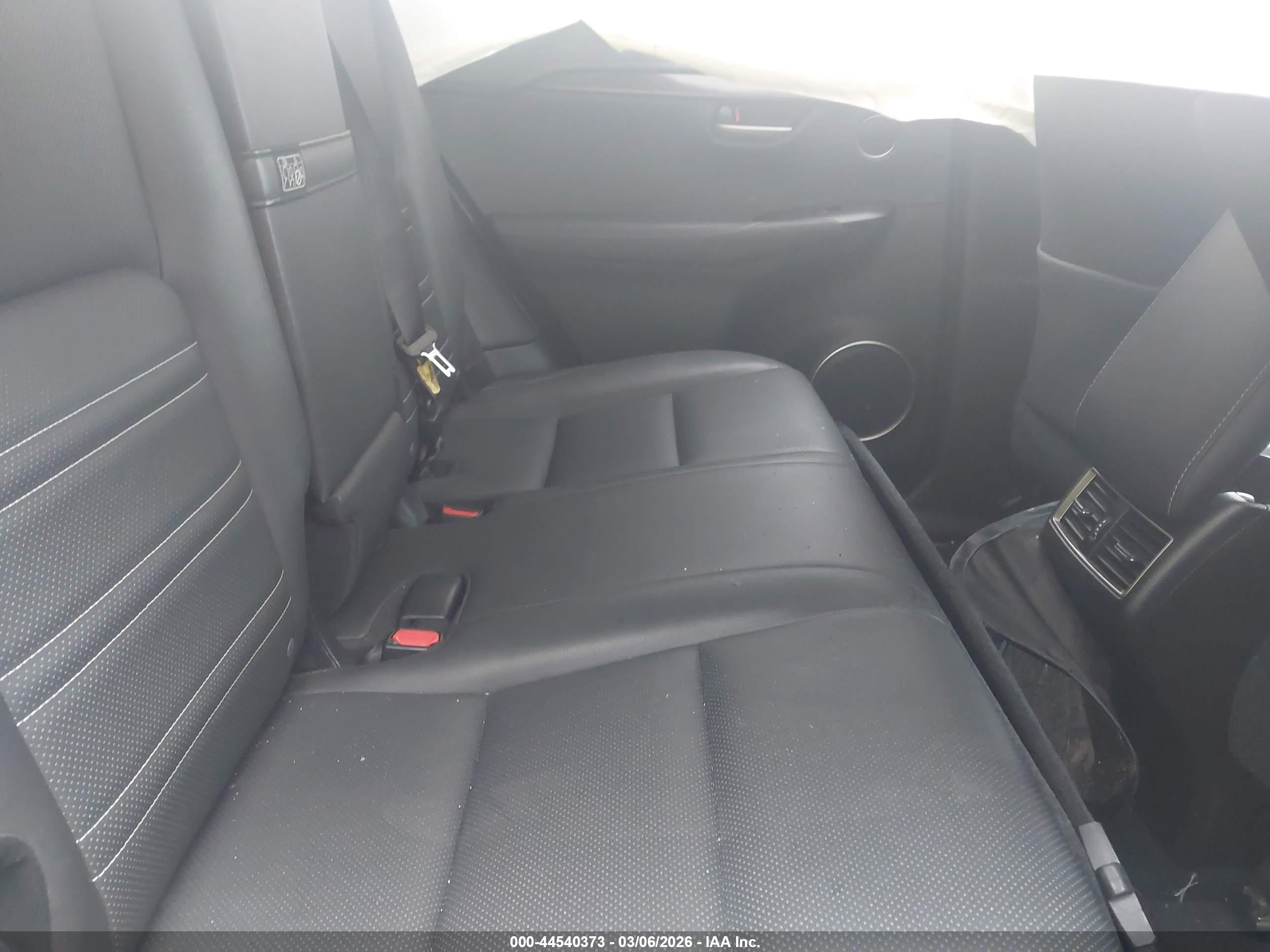 LEXUS NX image 8