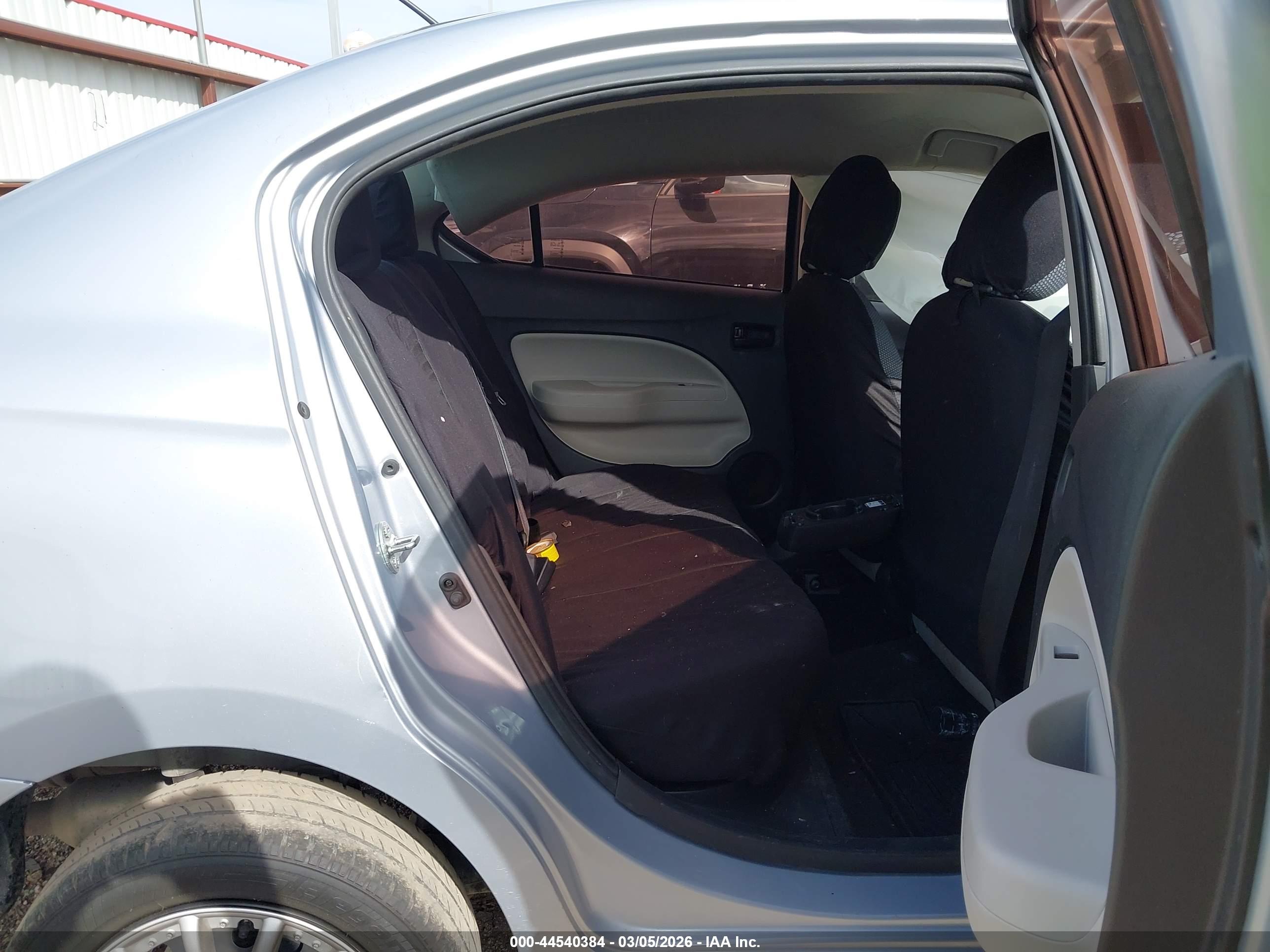 MITSUBISHI MIRAGE image 8