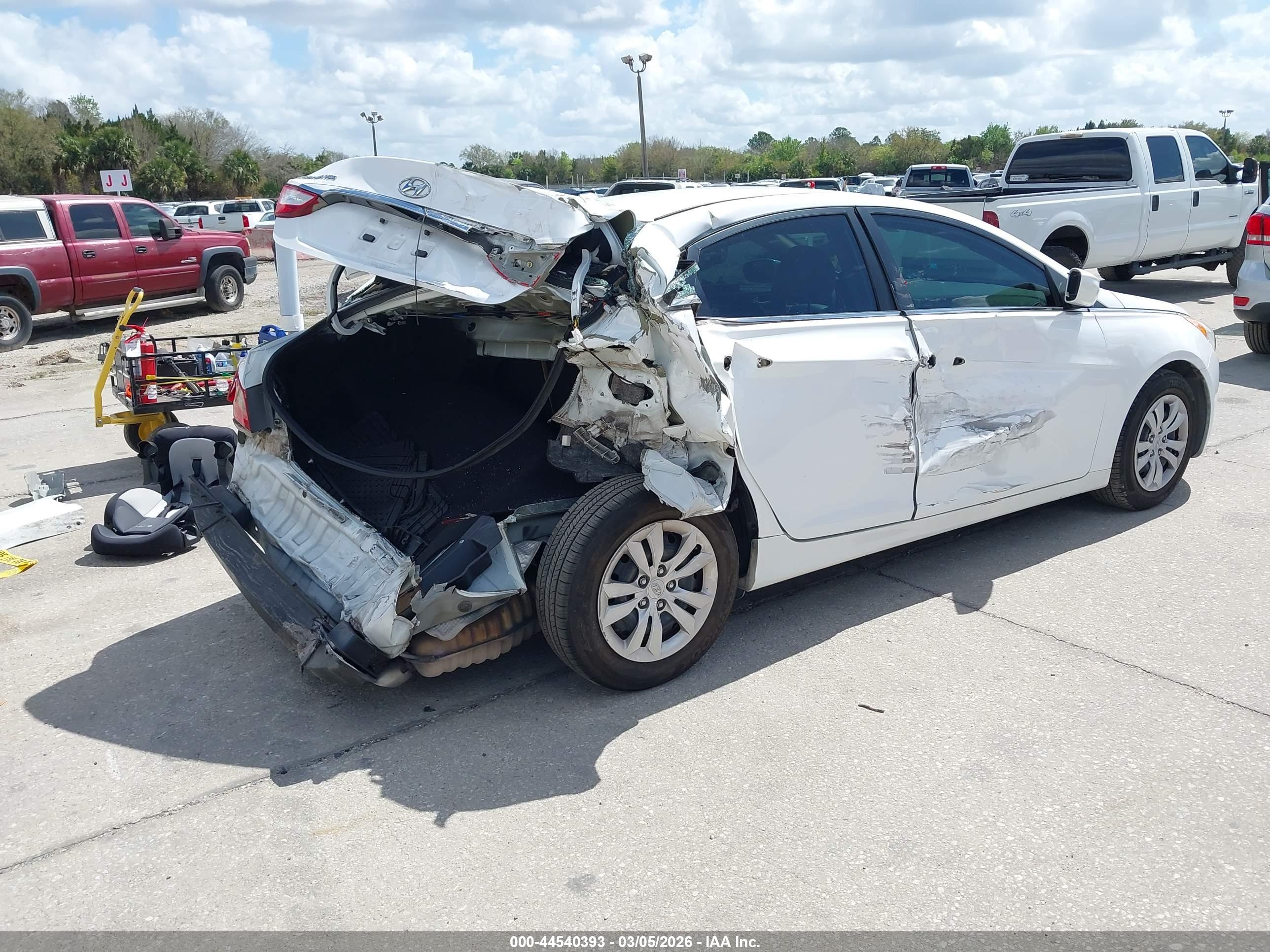 HYUNDAI SONATA image 4