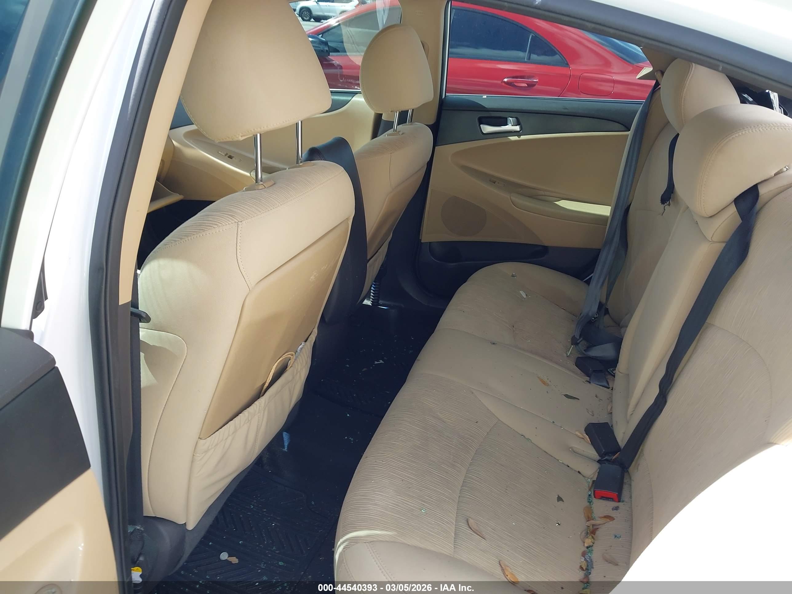 HYUNDAI SONATA image 8
