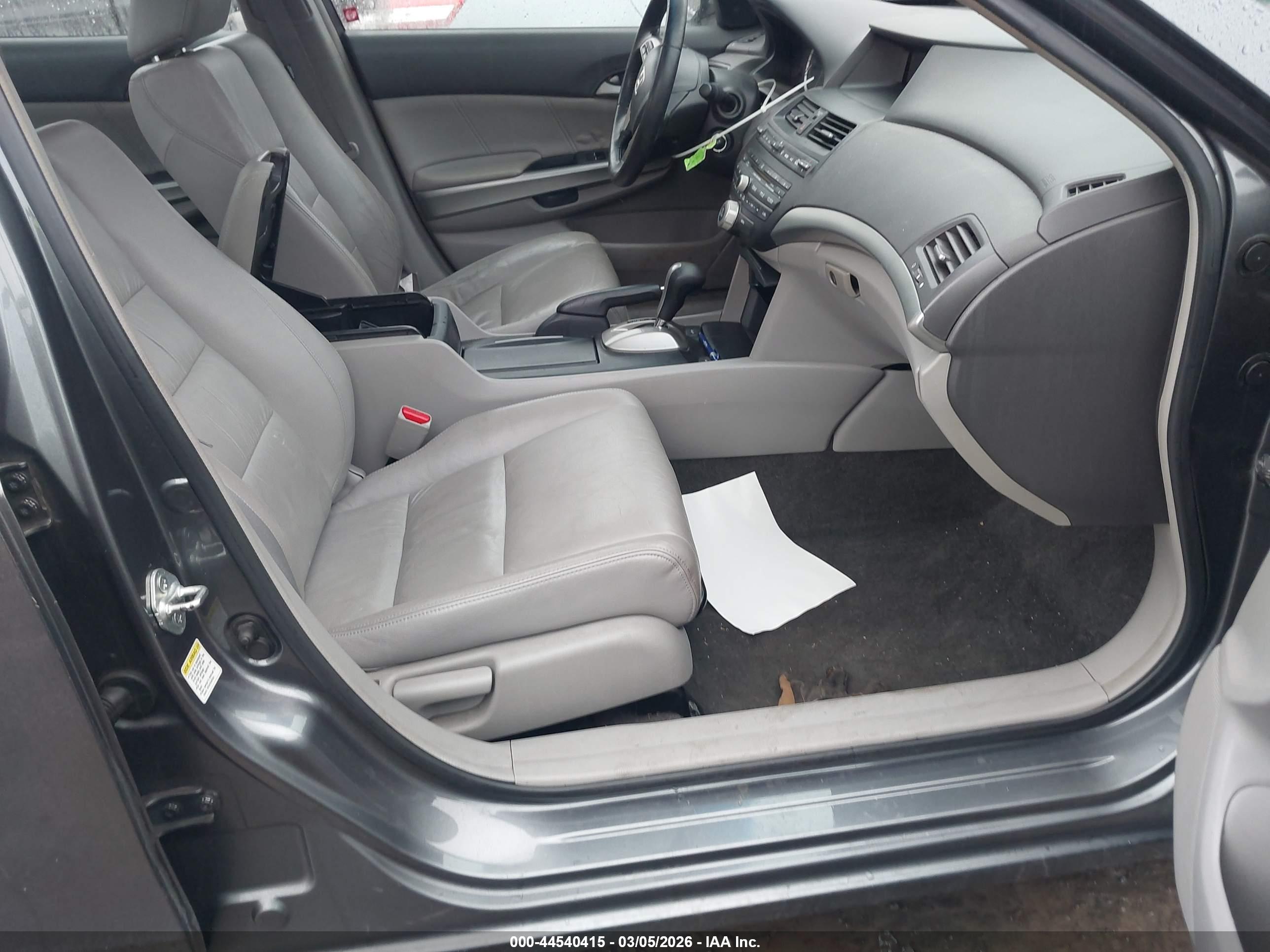 HONDA ACCORD image 5