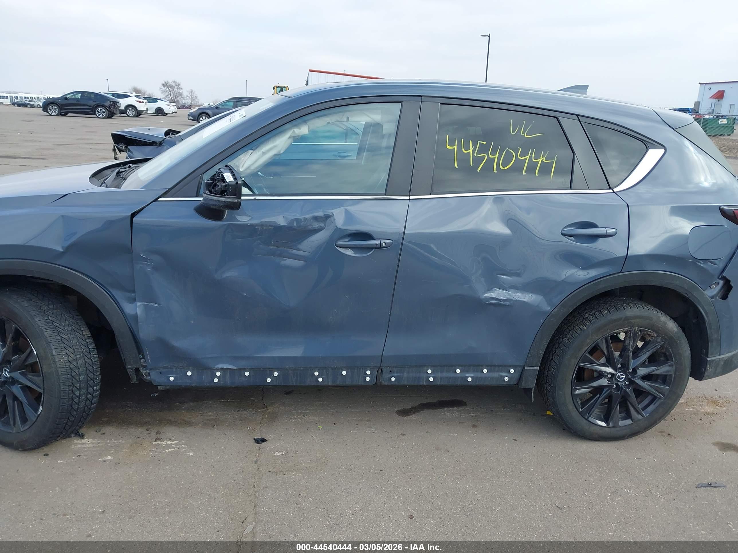 MAZDA CX-5 image 6