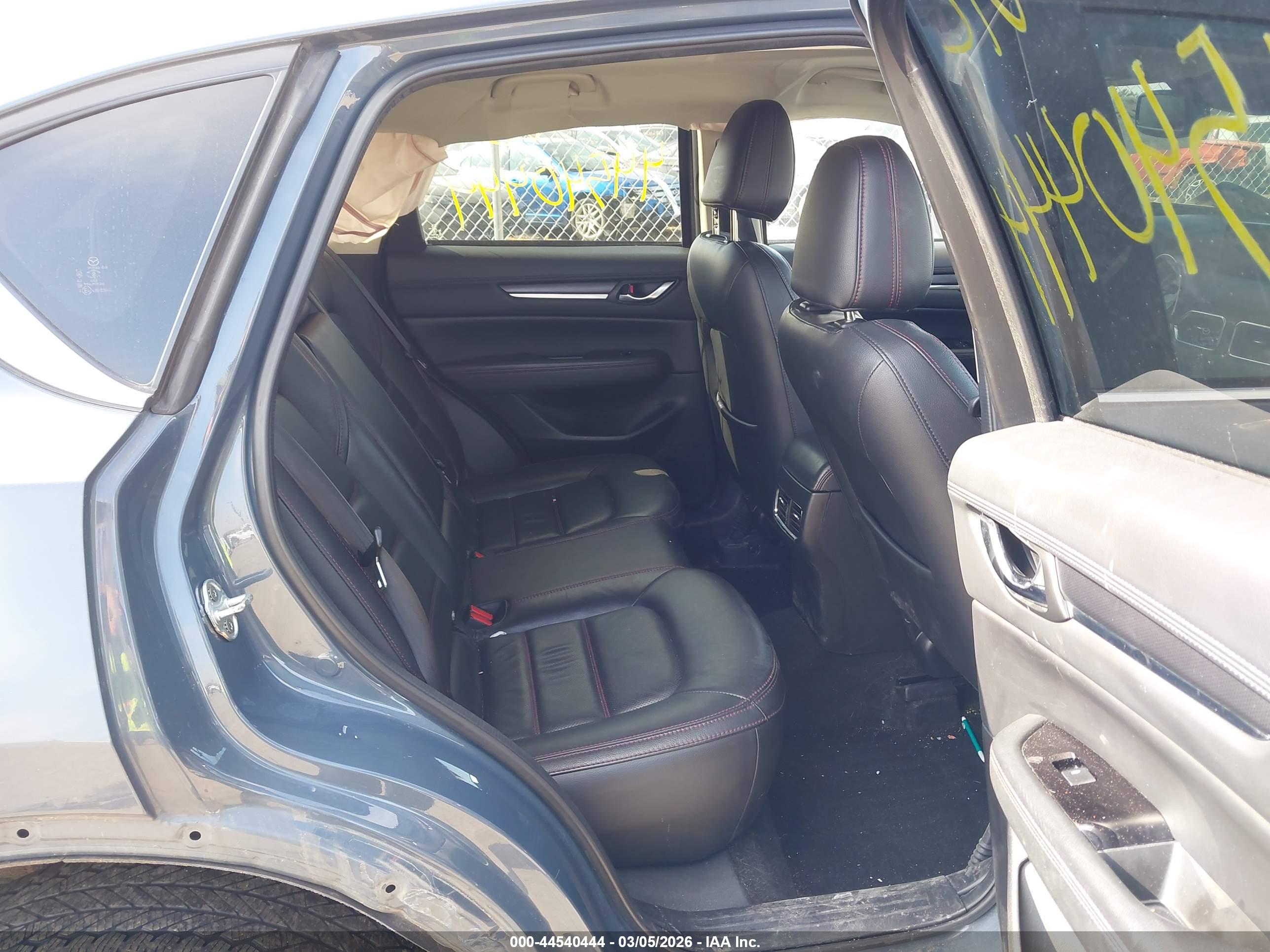 MAZDA CX-5 image 8