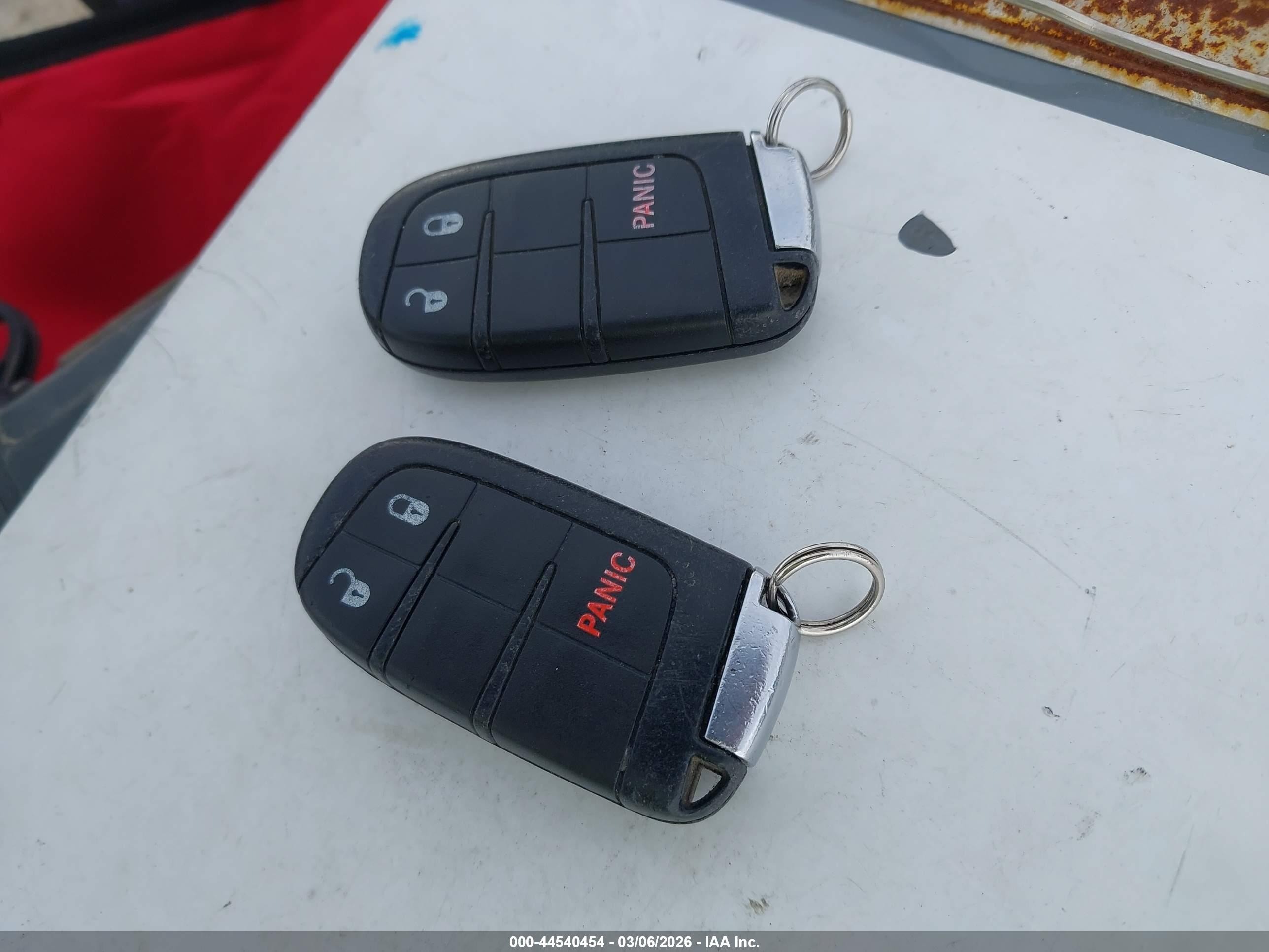 JEEP GRAND image 11