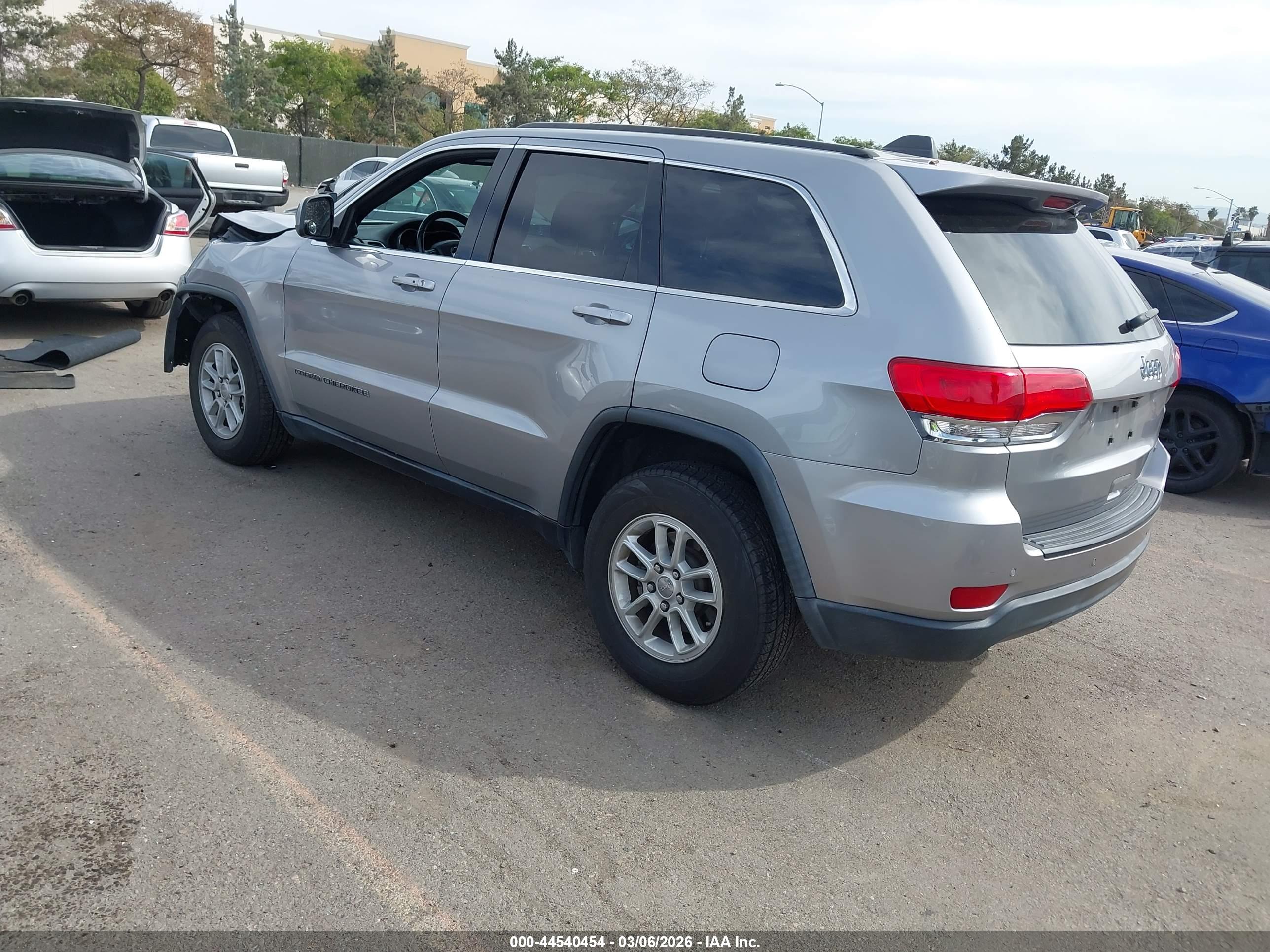 JEEP GRAND image 3