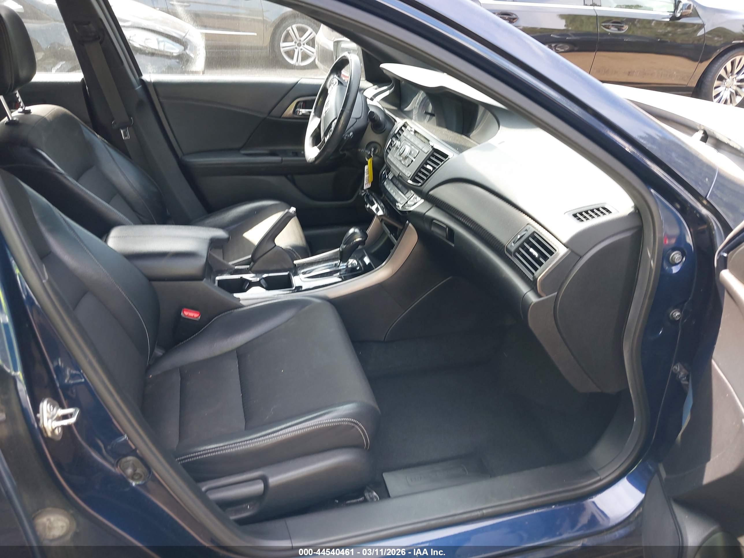 HONDA ACCORD image 5