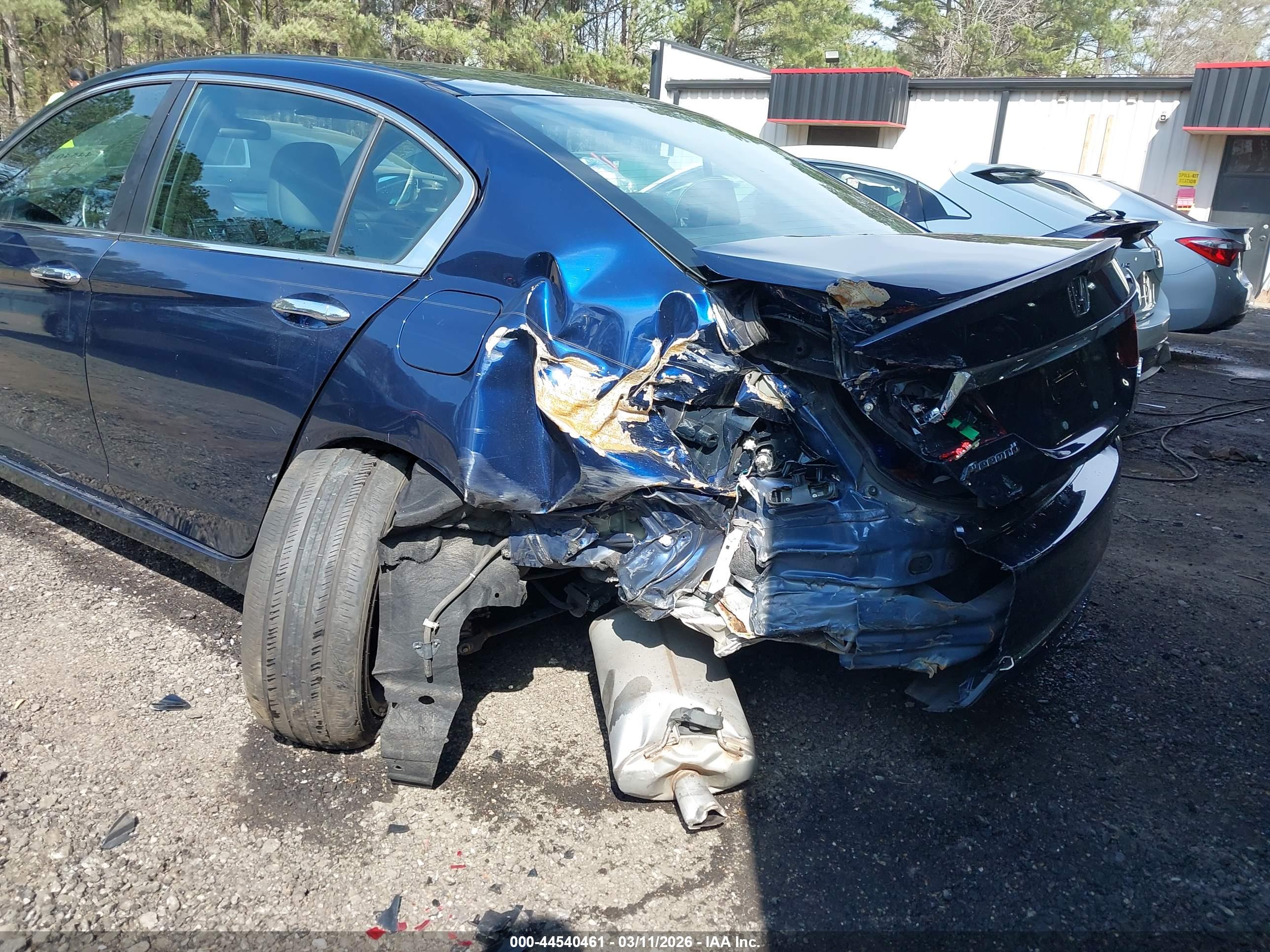 HONDA ACCORD image 6