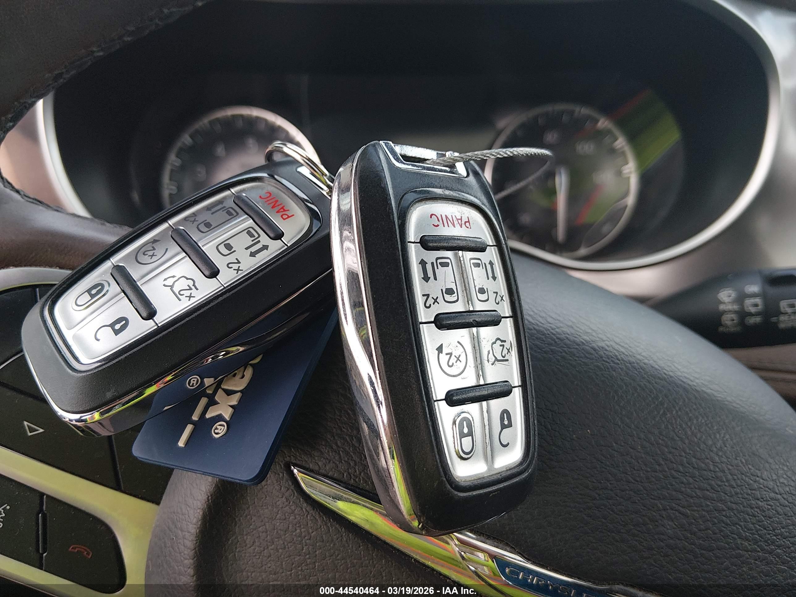 CHRYSLER PACIFICA image 11