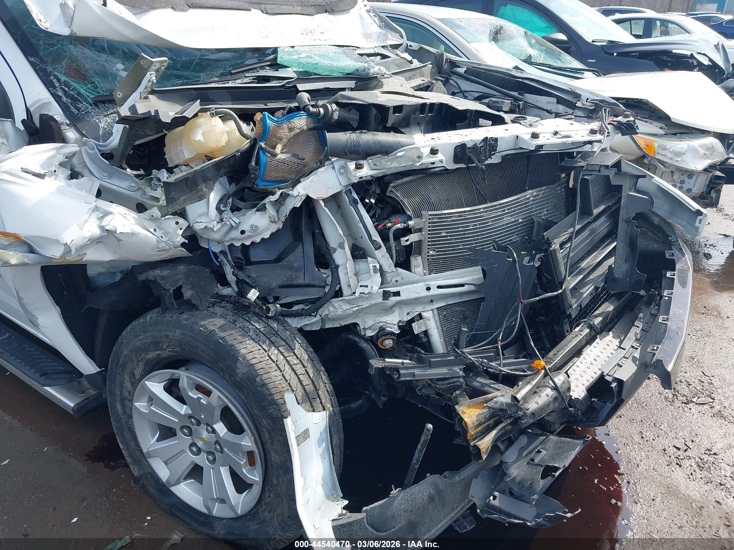 CHEVROLET COLORADO image 6