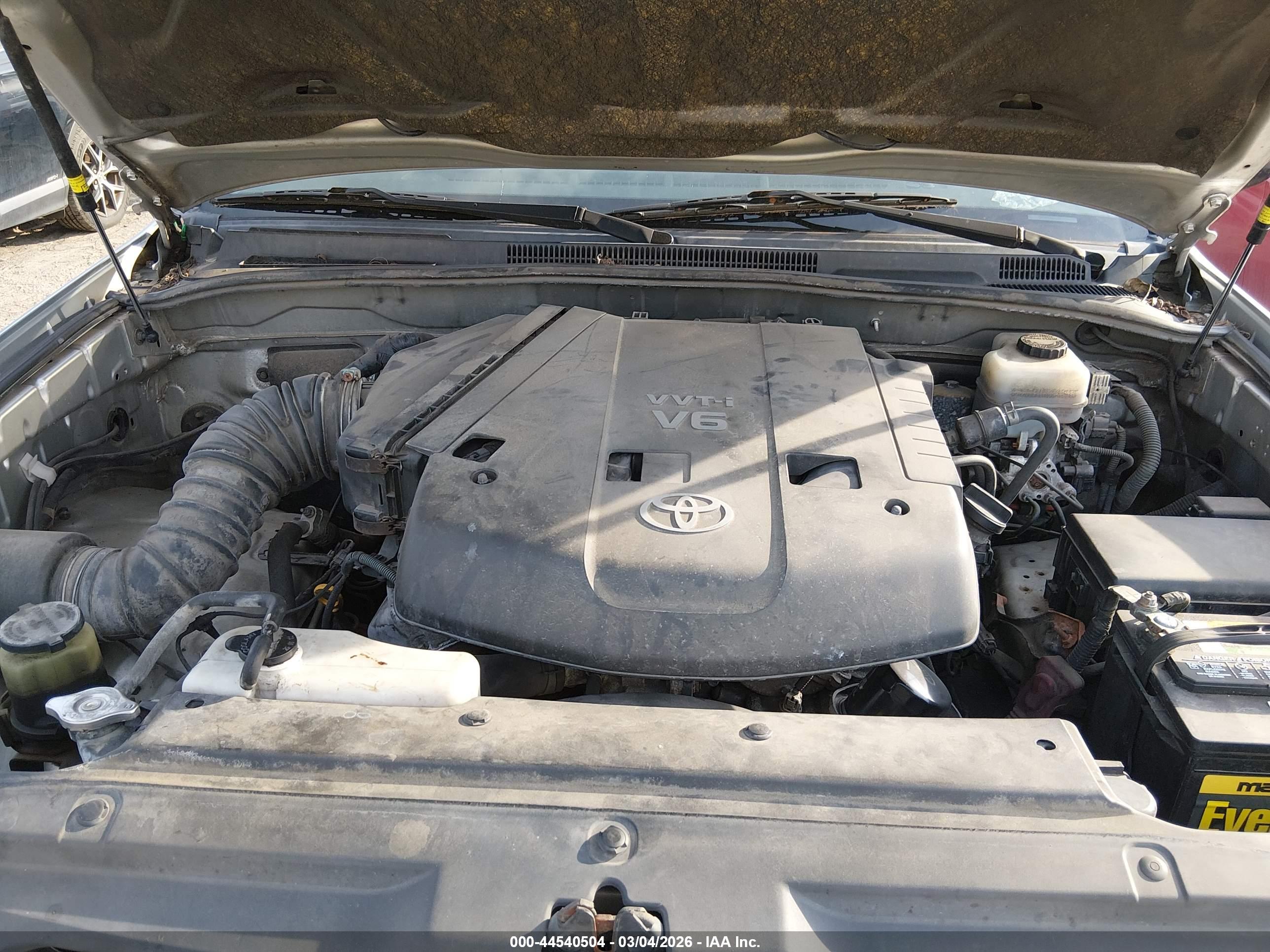 TOYOTA 4RUNNER image 10