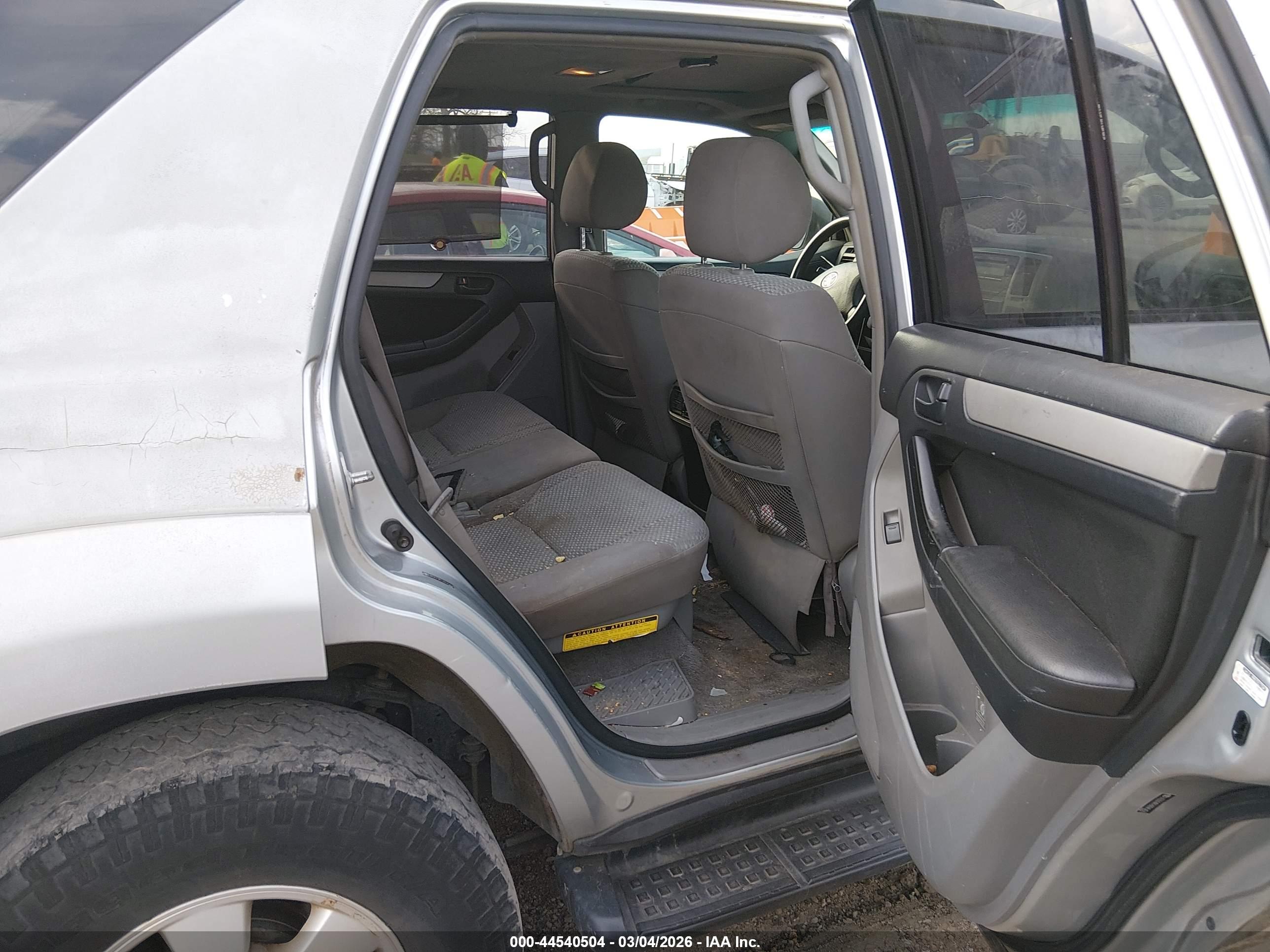 TOYOTA 4RUNNER image 8