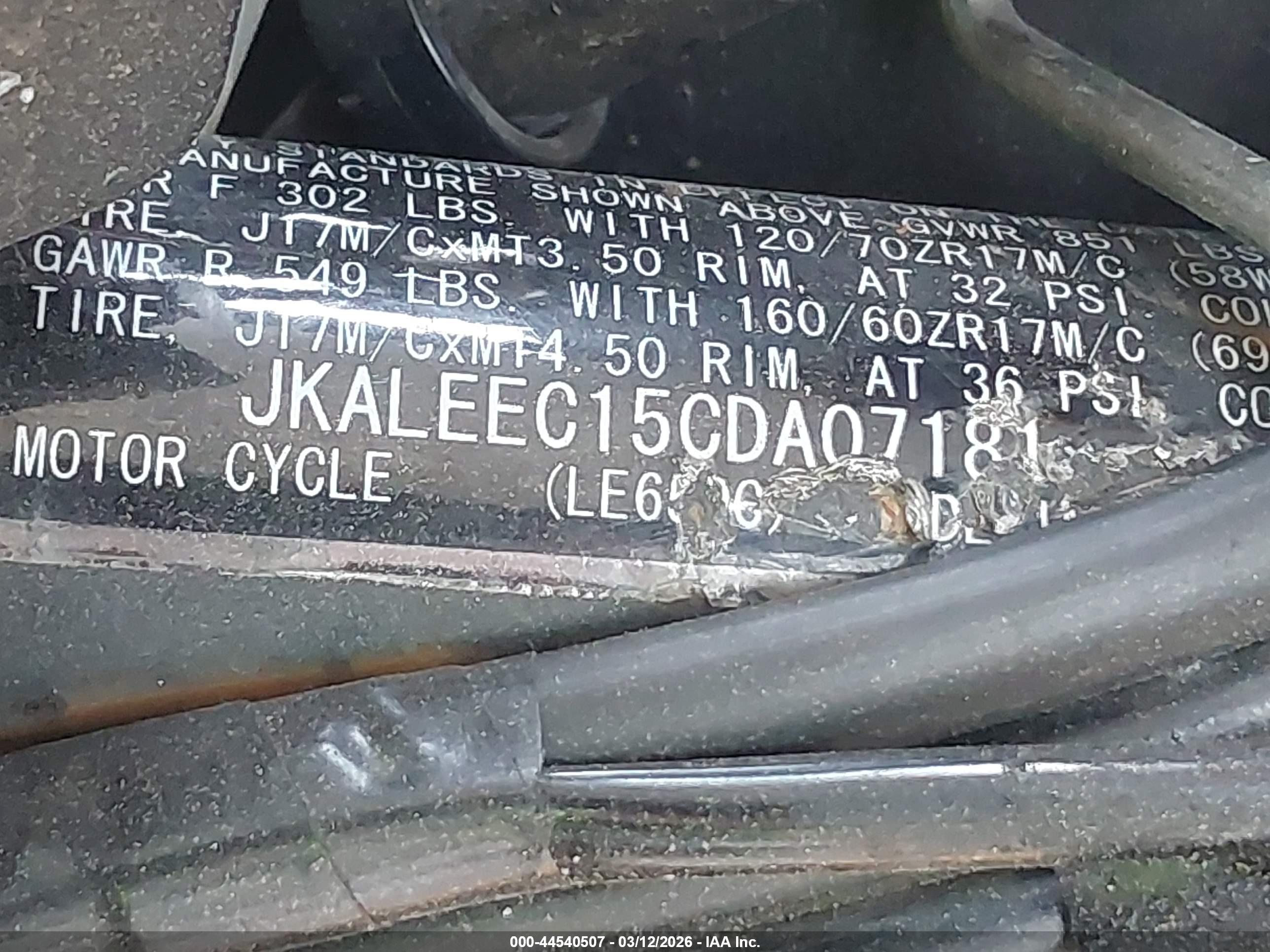 KAWASAKI LE650 image 10