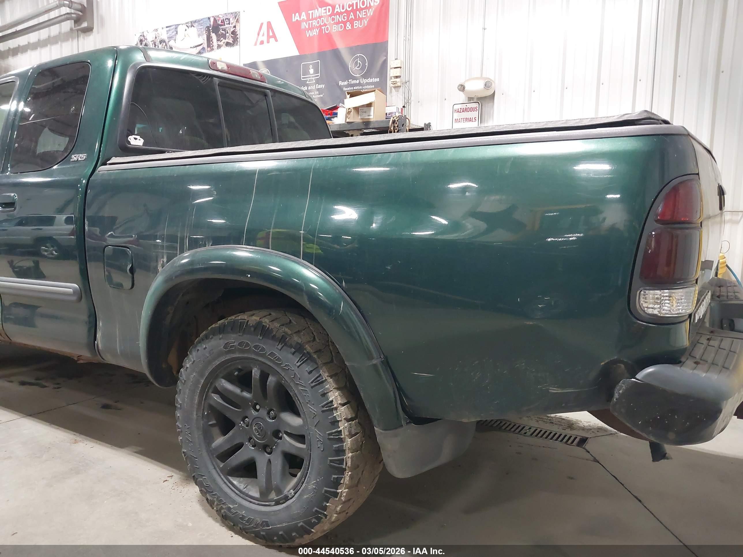 TOYOTA TUNDRA image 6