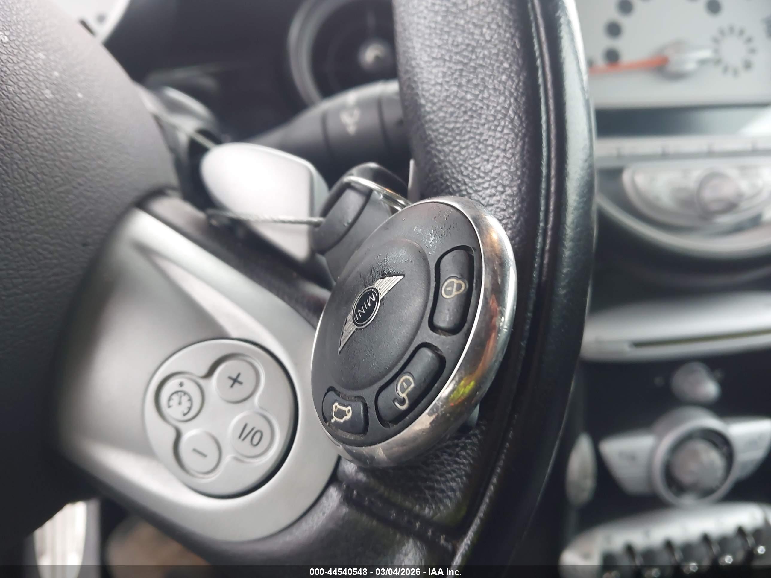 MINI COOPER image 11