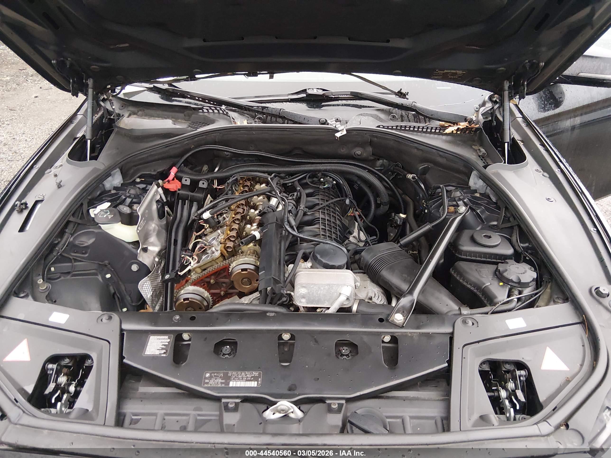BMW 535I image 10