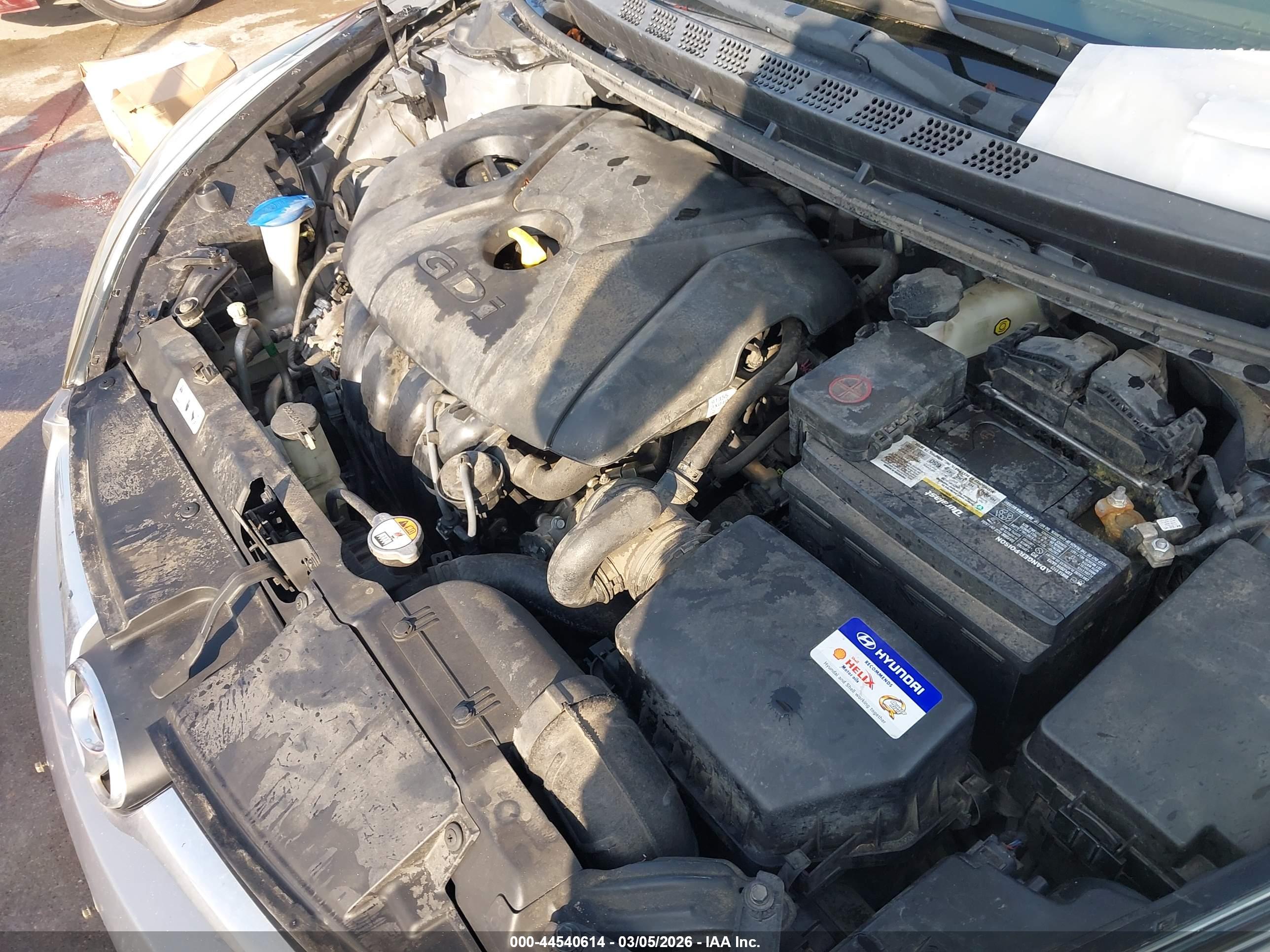 HYUNDAI ELANTRA image 10