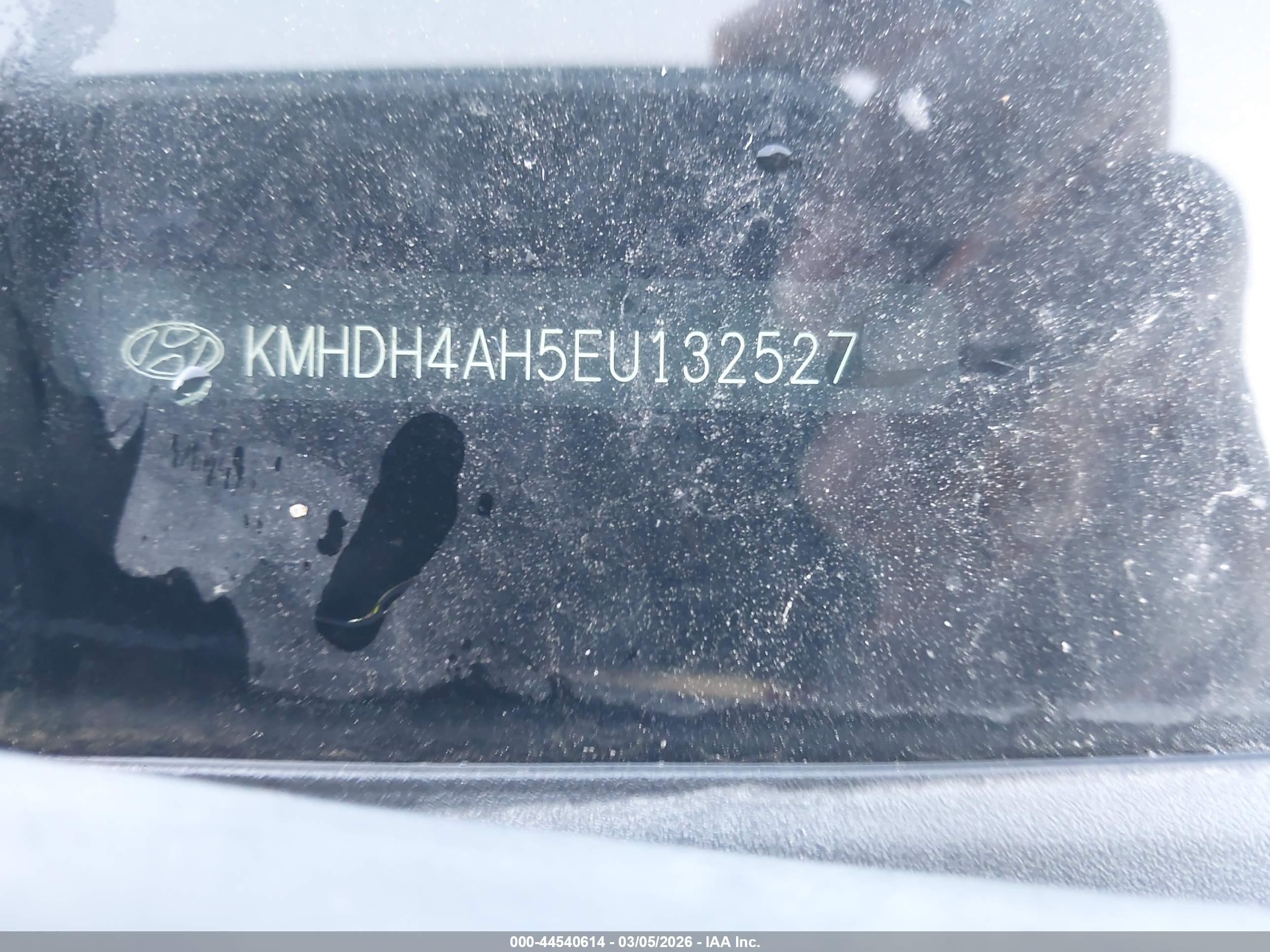 HYUNDAI ELANTRA image 9