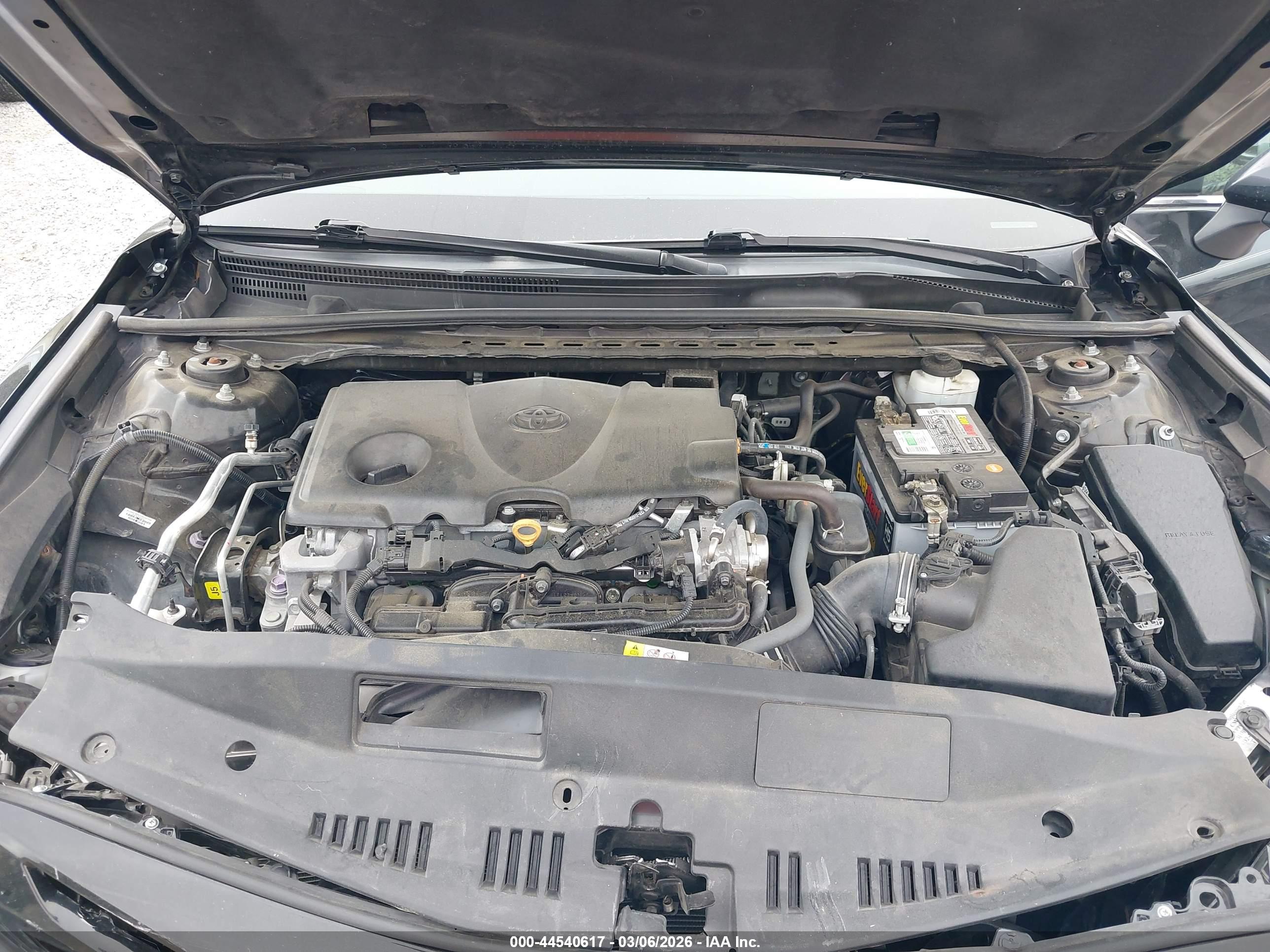 TOYOTA CAMRY image 10