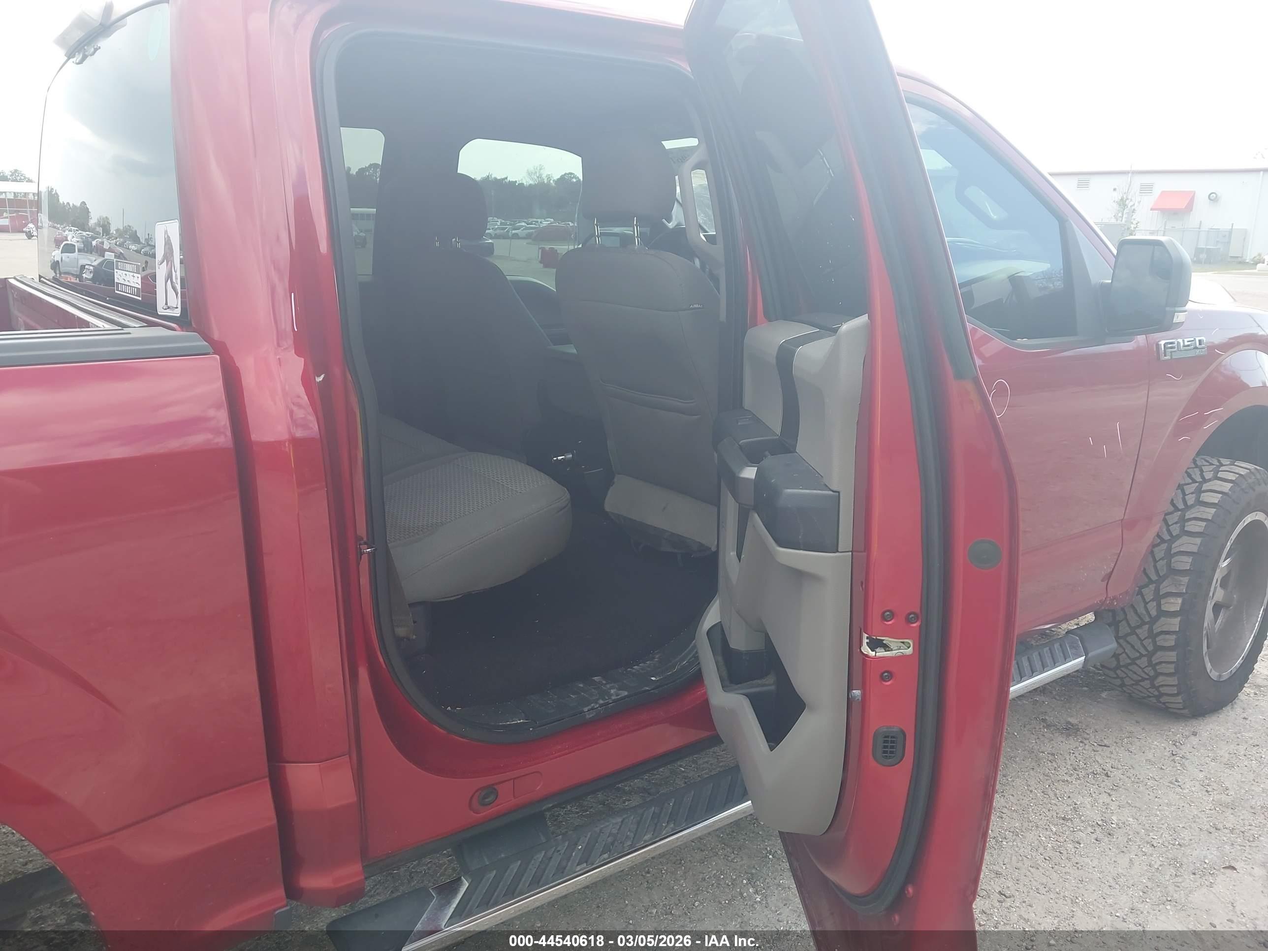 FORD F-150 image 8