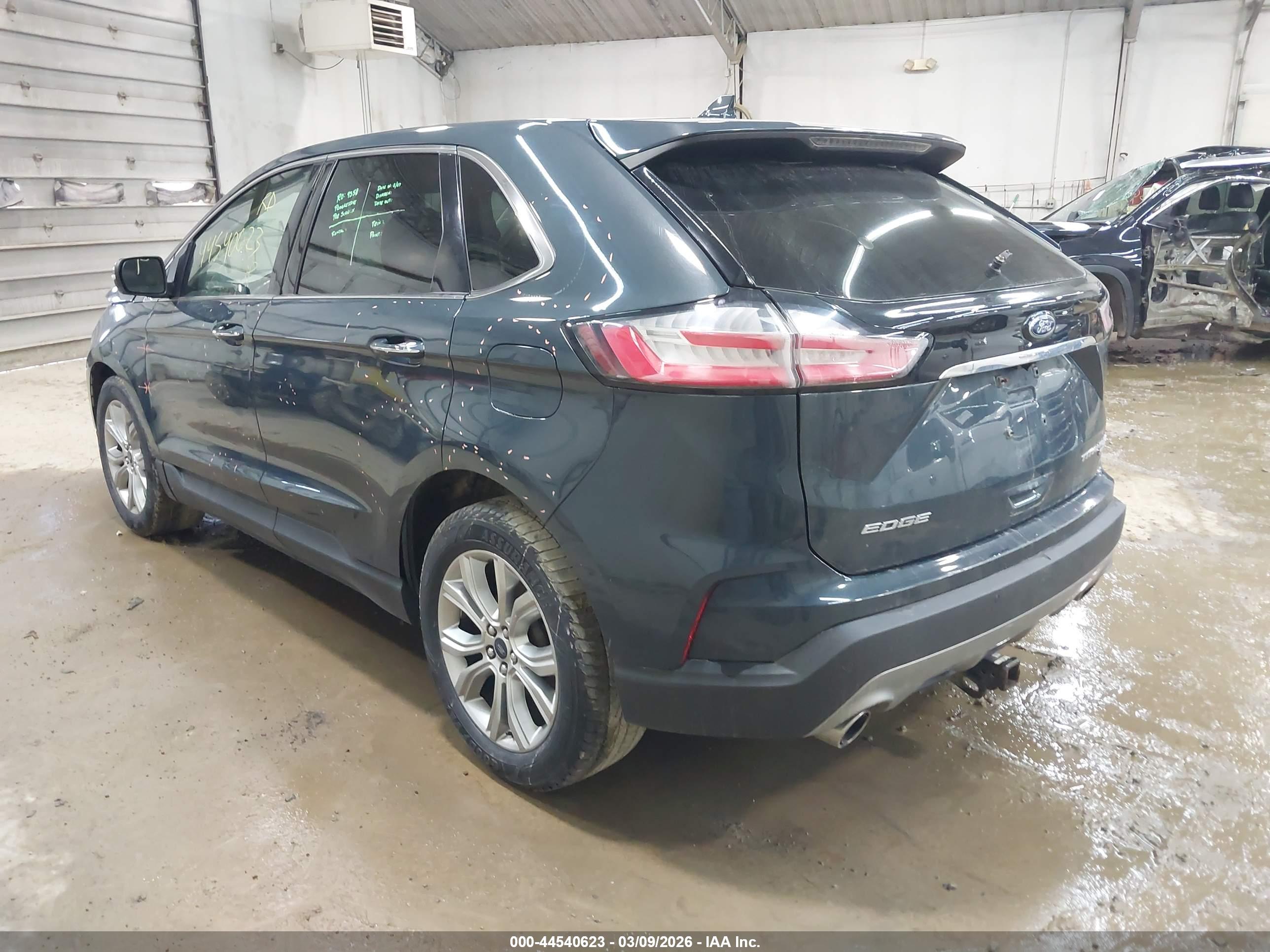 FORD EDGE image 3