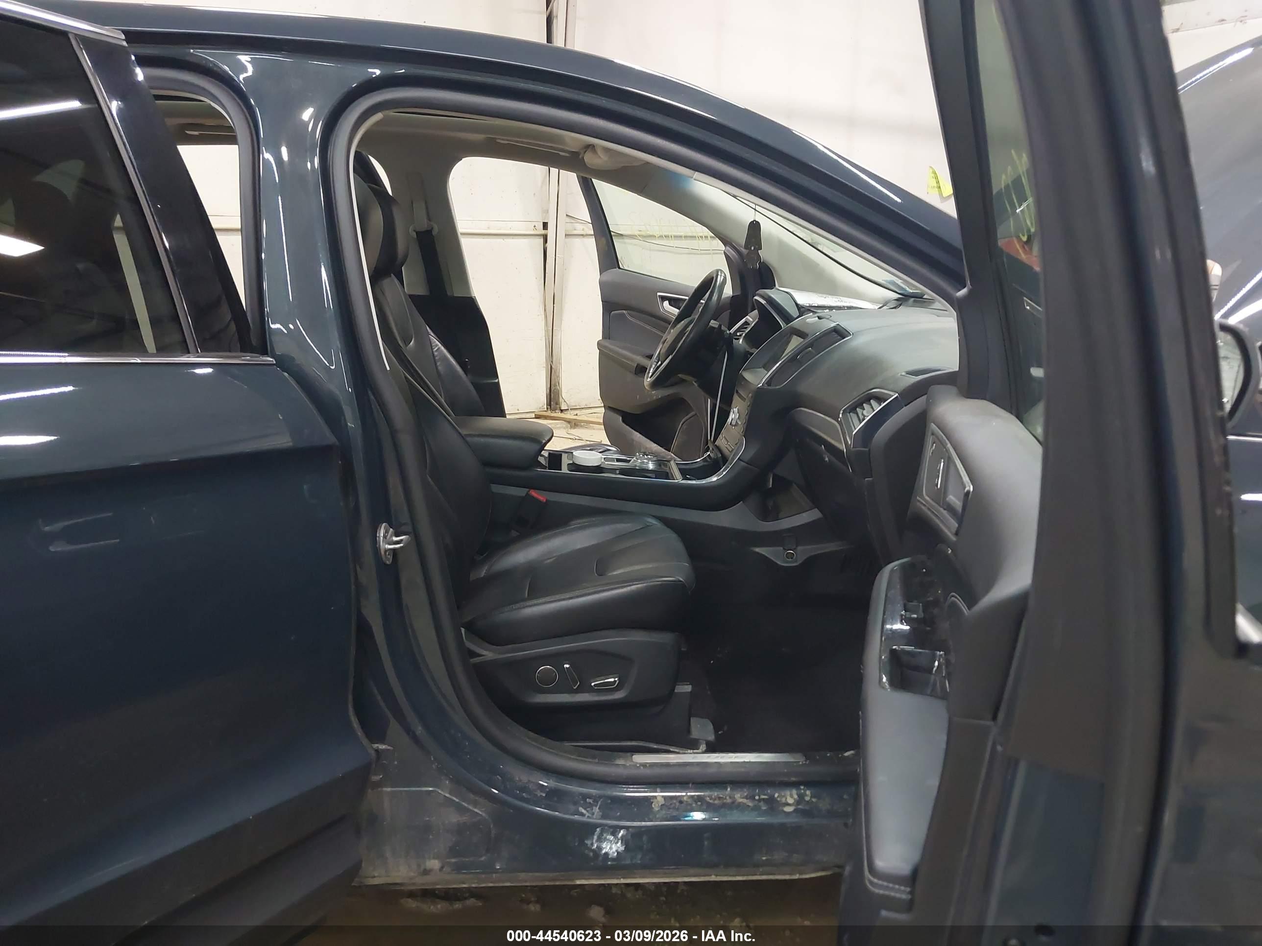 FORD EDGE image 5