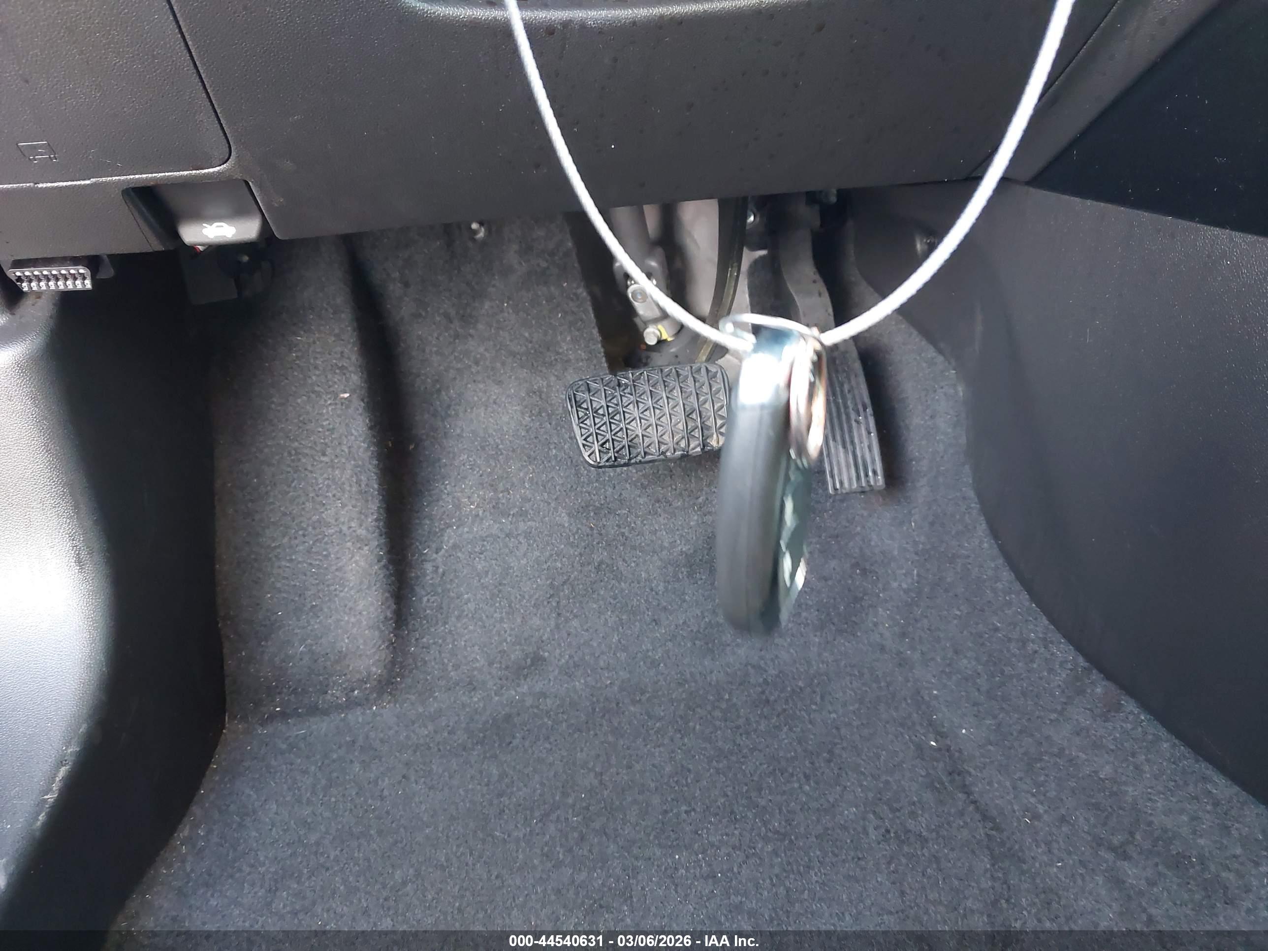 CHEVROLET TRAX image 11