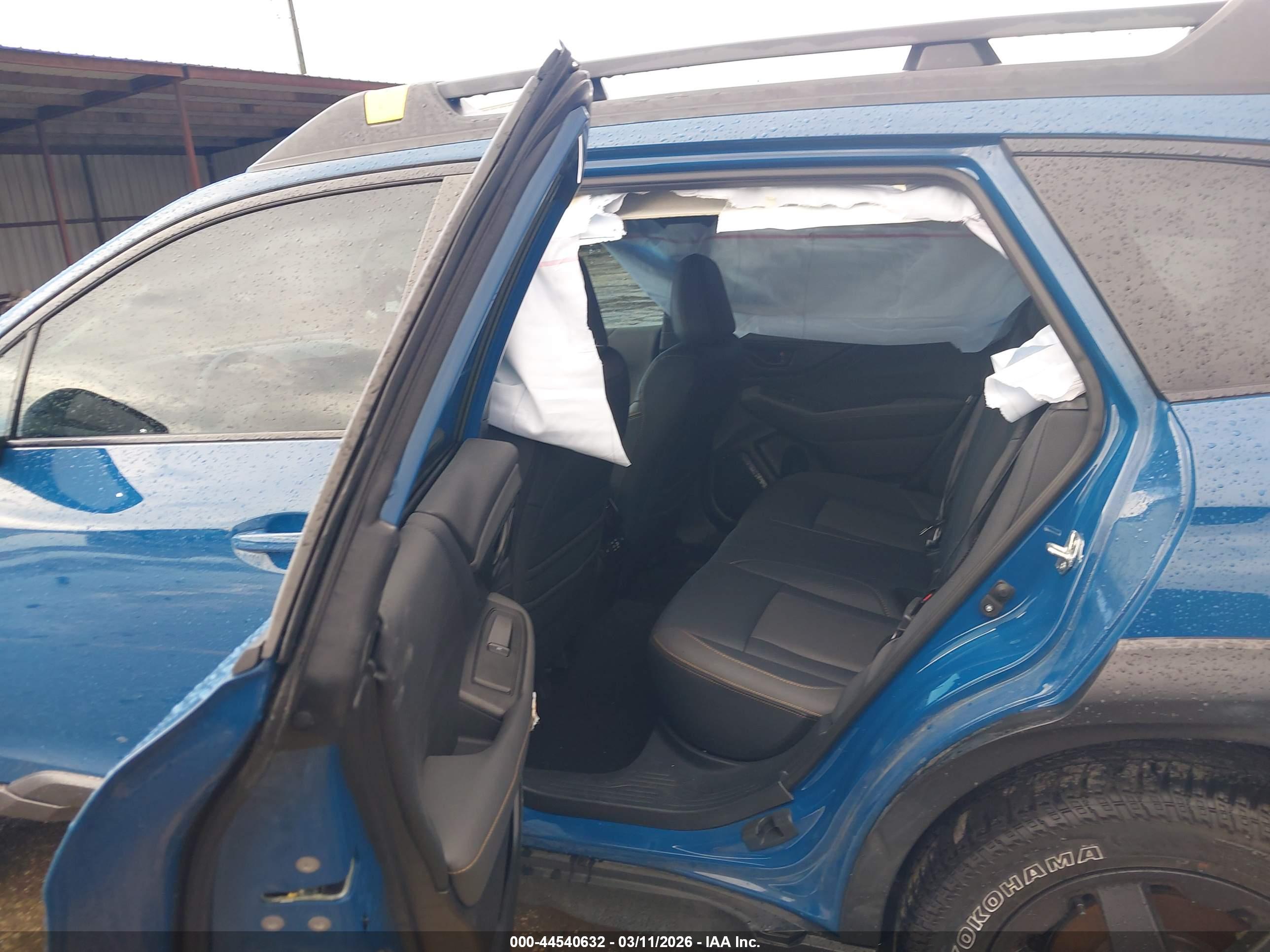 SUBARU OUTBACK image 8
