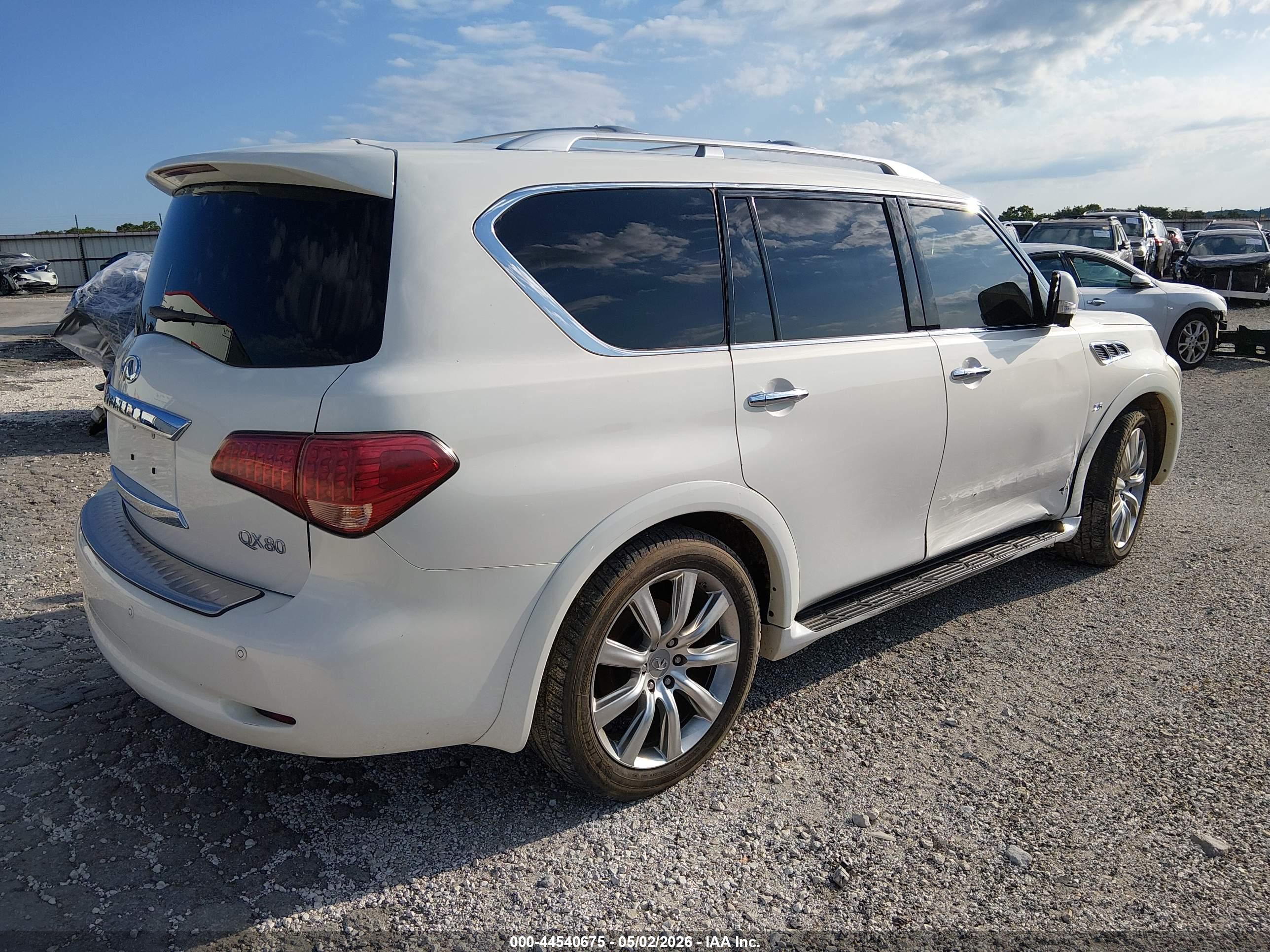 INFINITI QX80 image 4