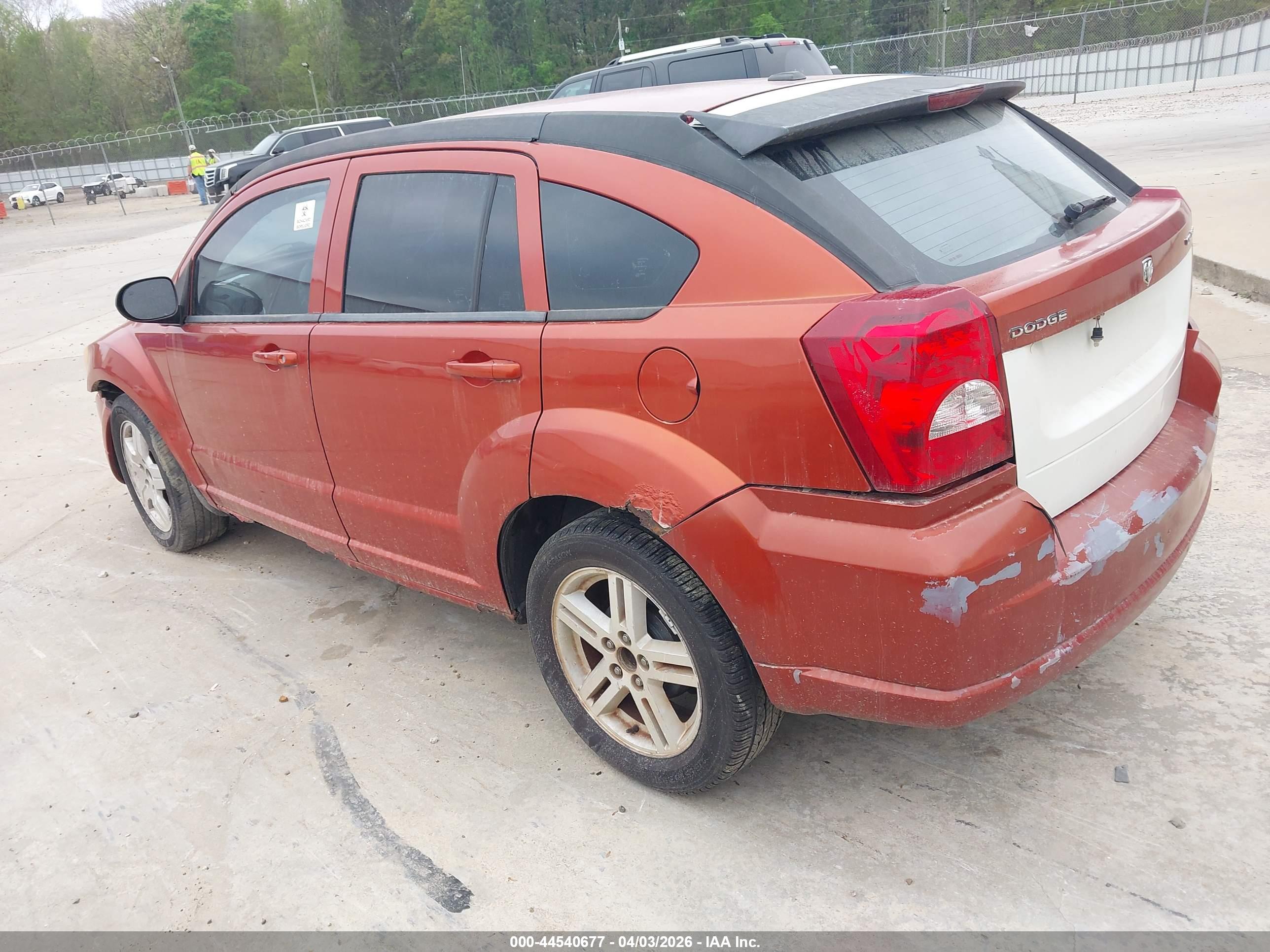 DODGE CALIBER image 3