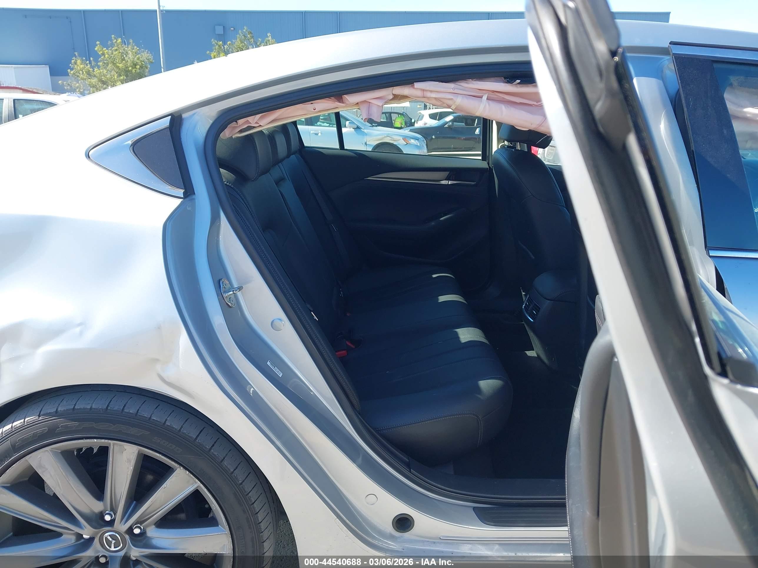 MAZDA MAZDA6 image 8