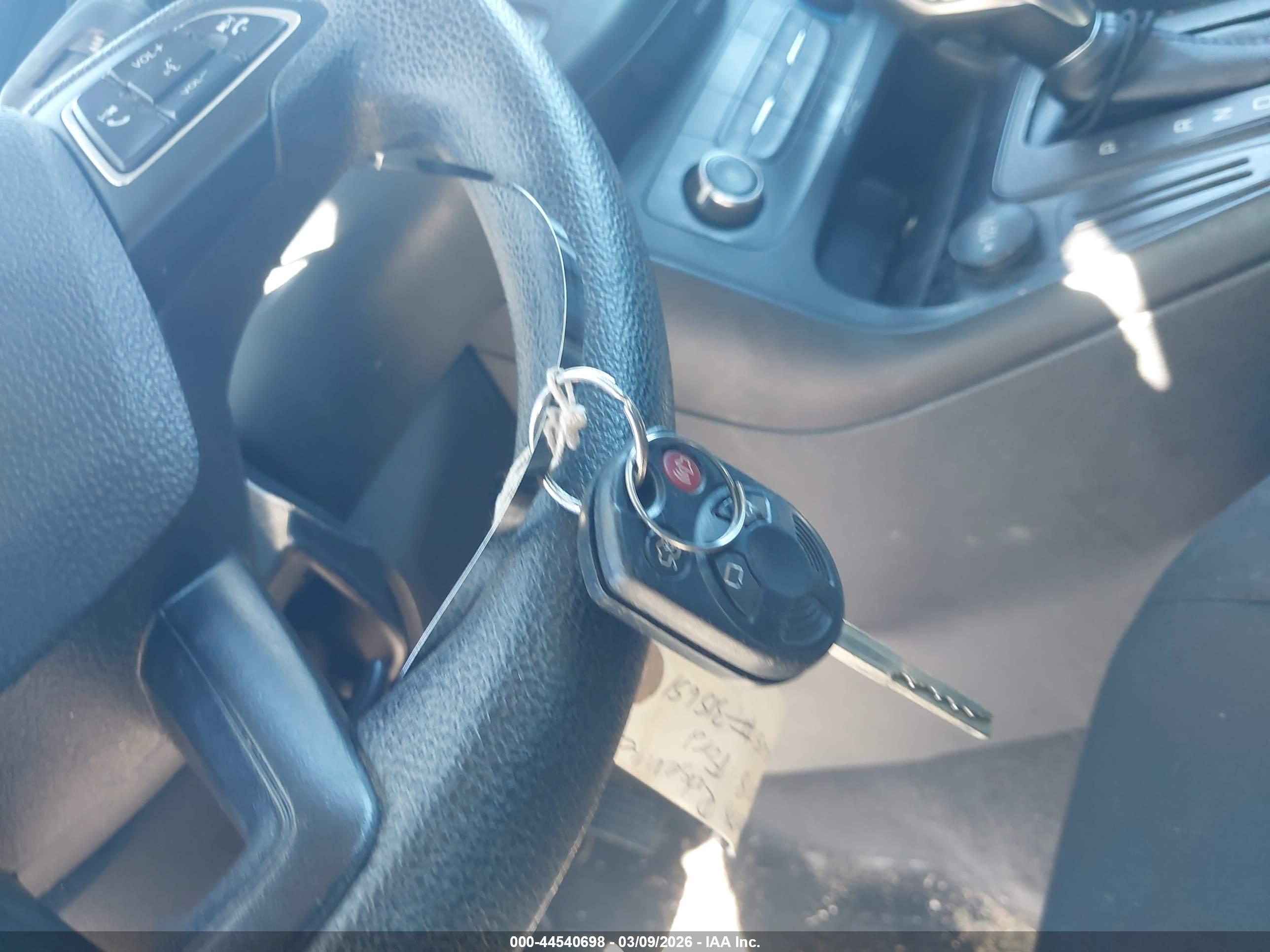 FORD FOCUS image 11