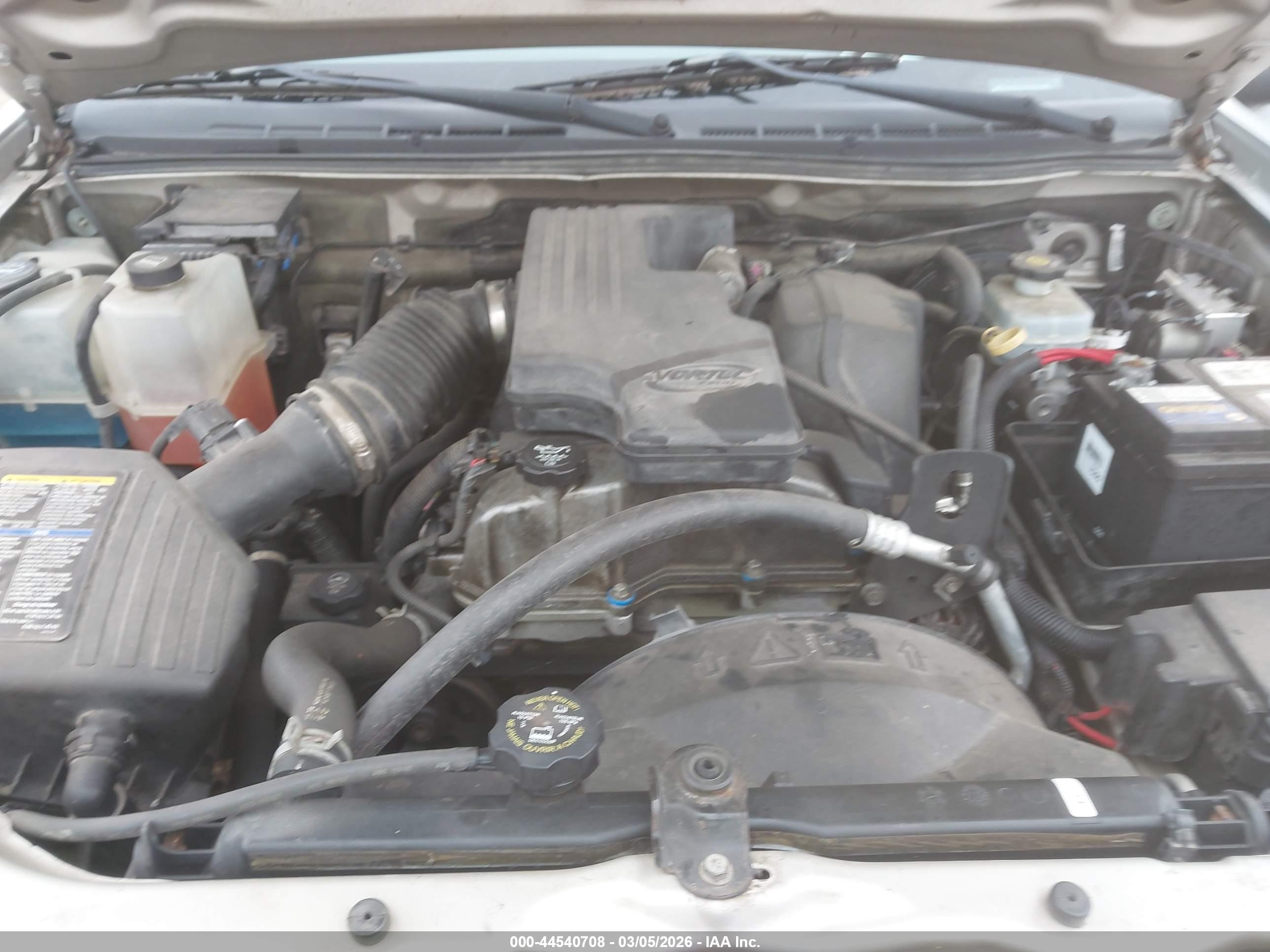 CHEVROLET COLORADO image 10
