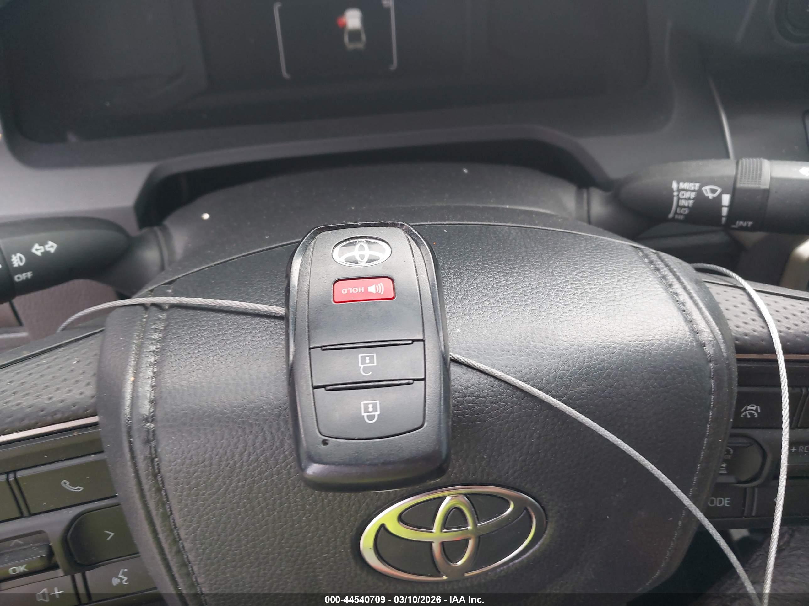 TOYOTA TACOMA image 11