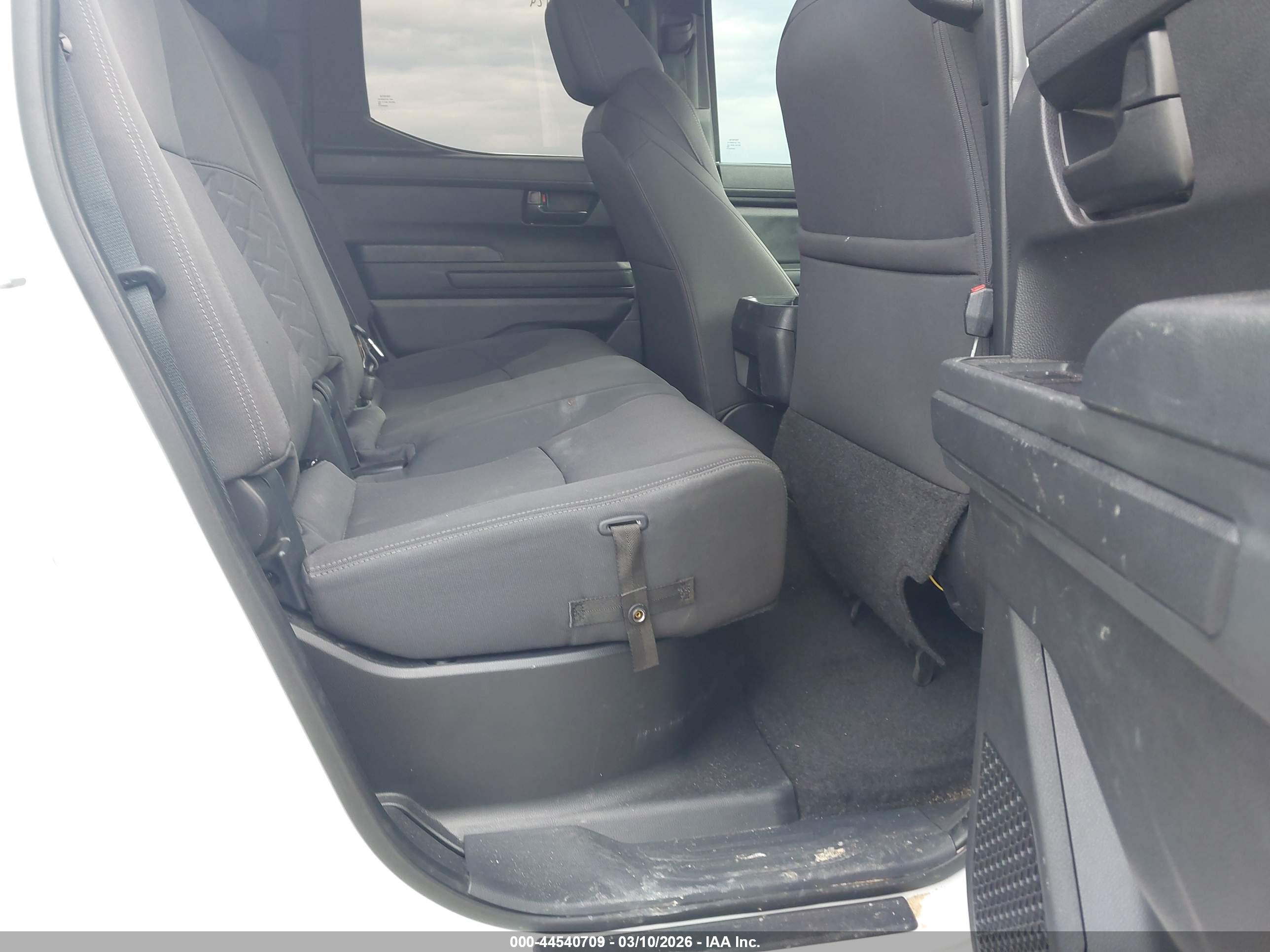 TOYOTA TACOMA image 8