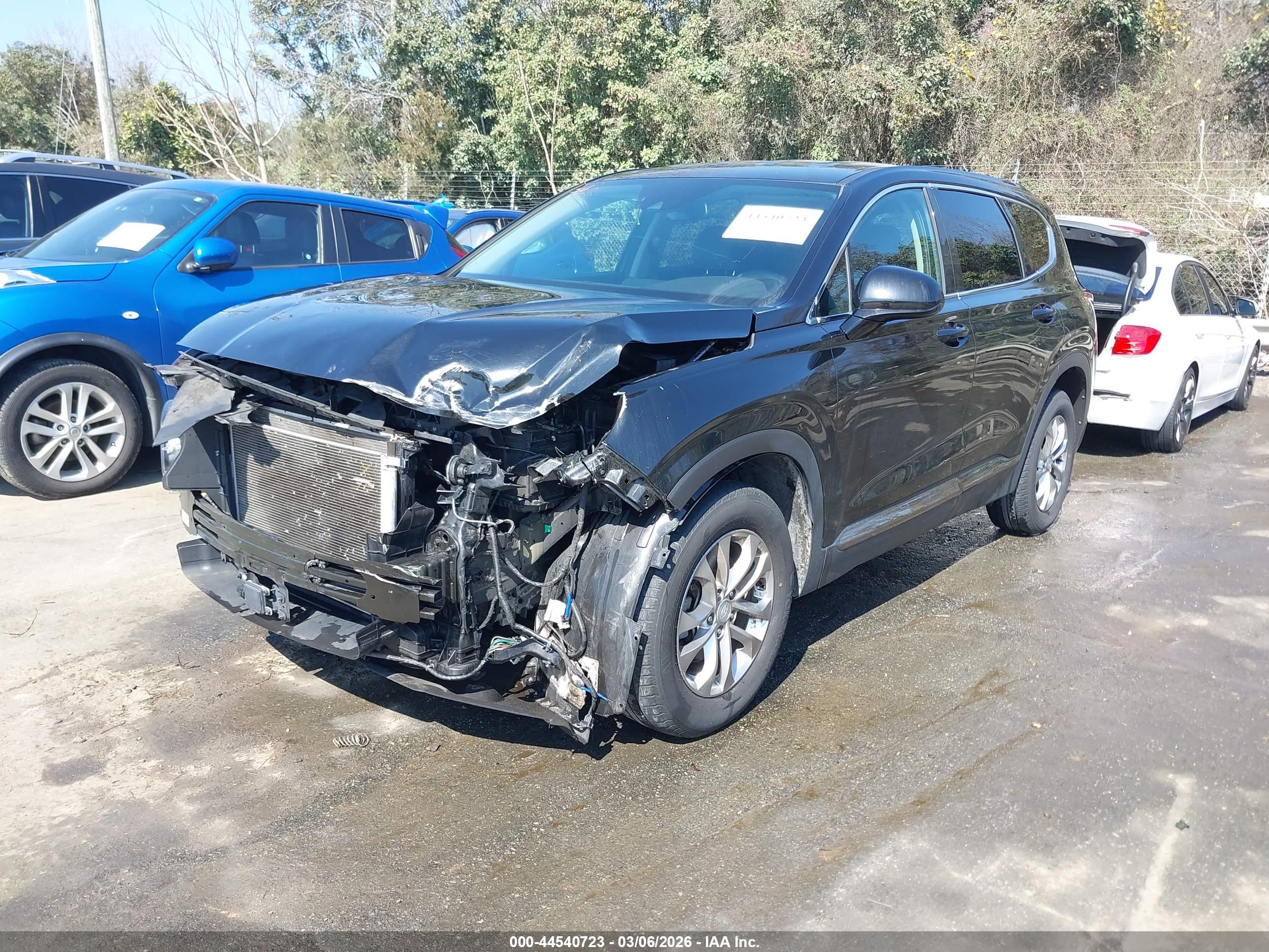 HYUNDAI SANTA image 2
