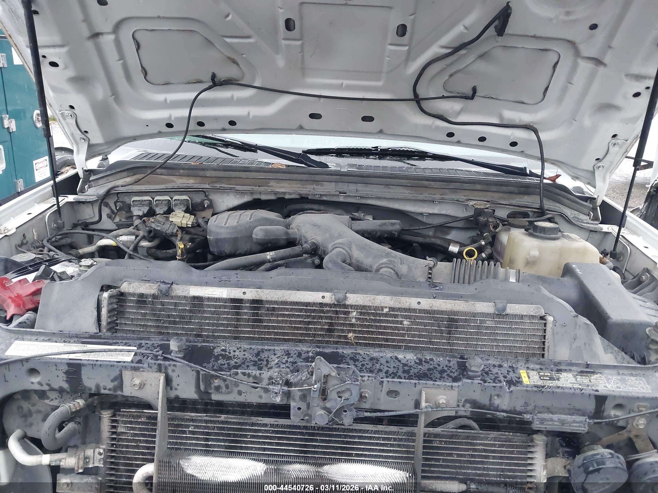 FORD F-450 image 10