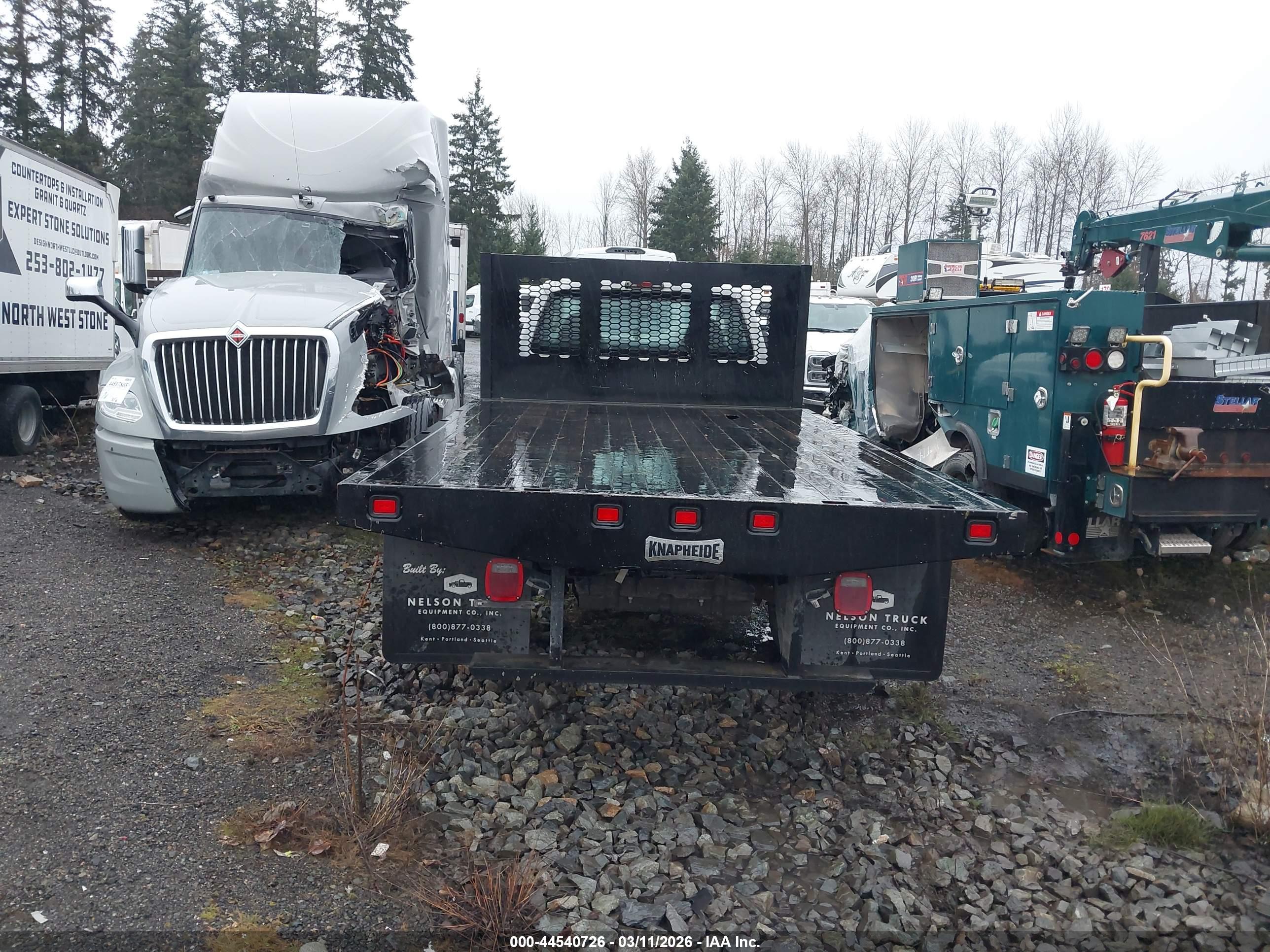 FORD F-450 image 8