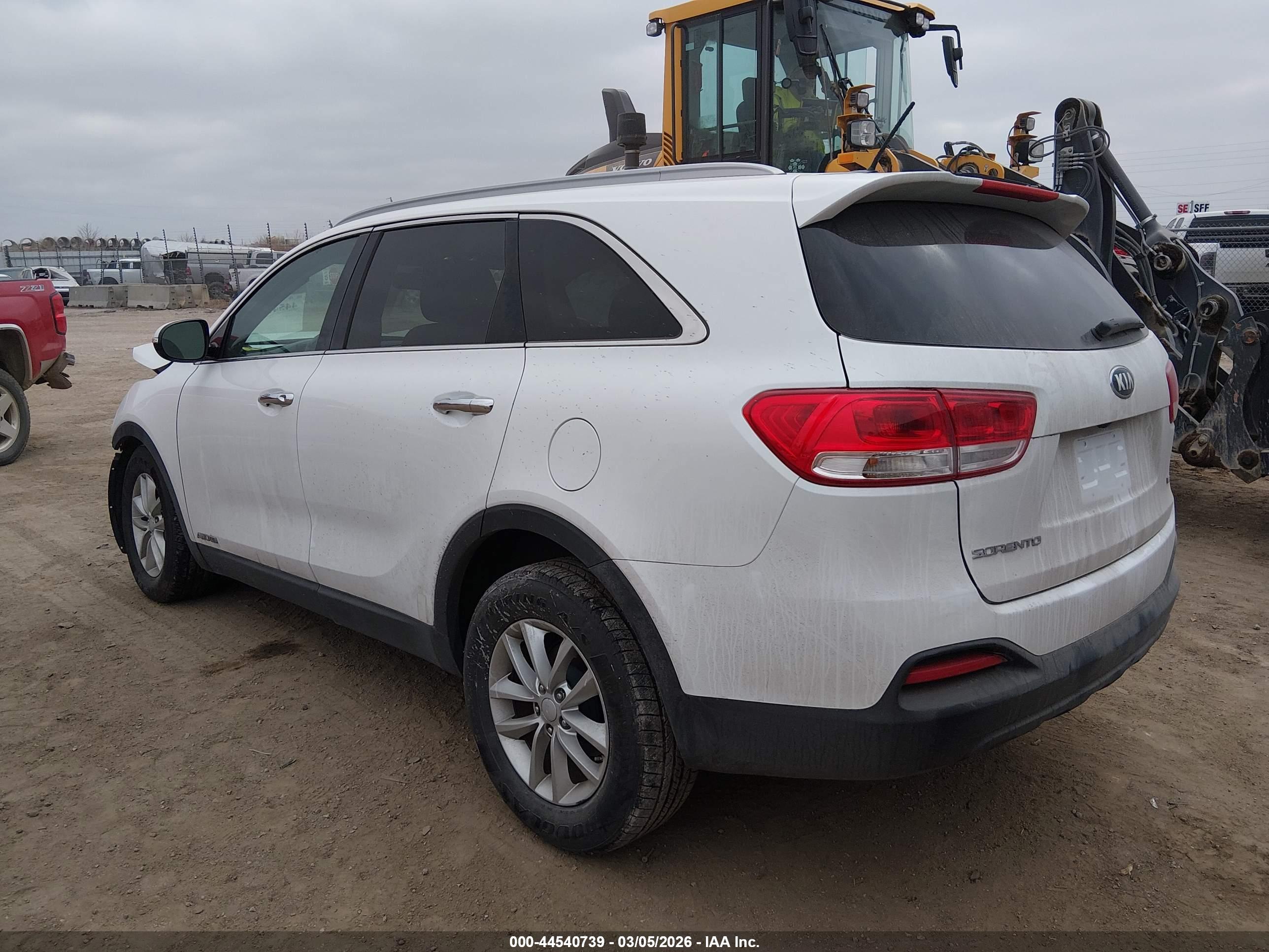 KIA SORENTO image 3