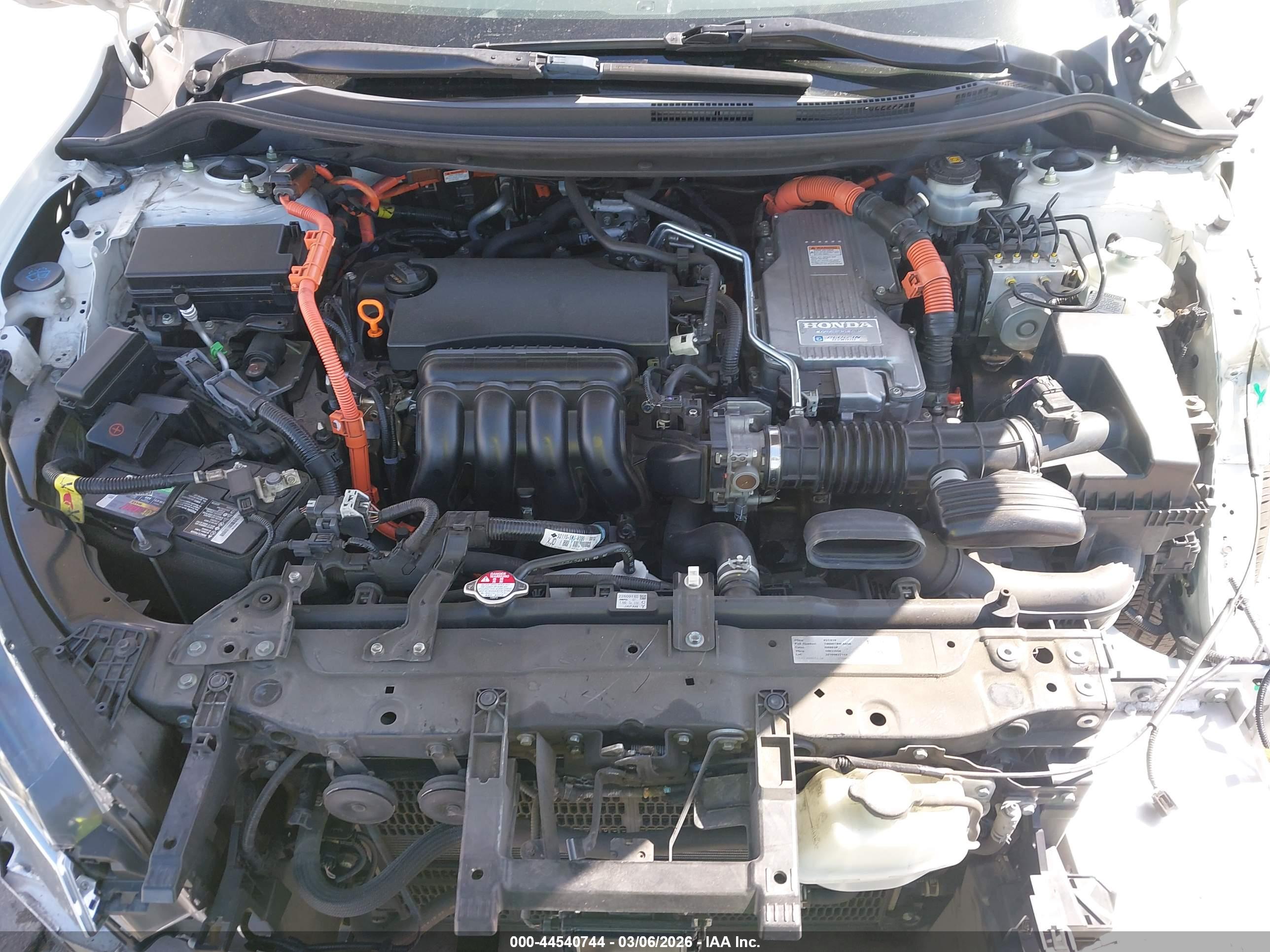 HONDA CLARITY image 10