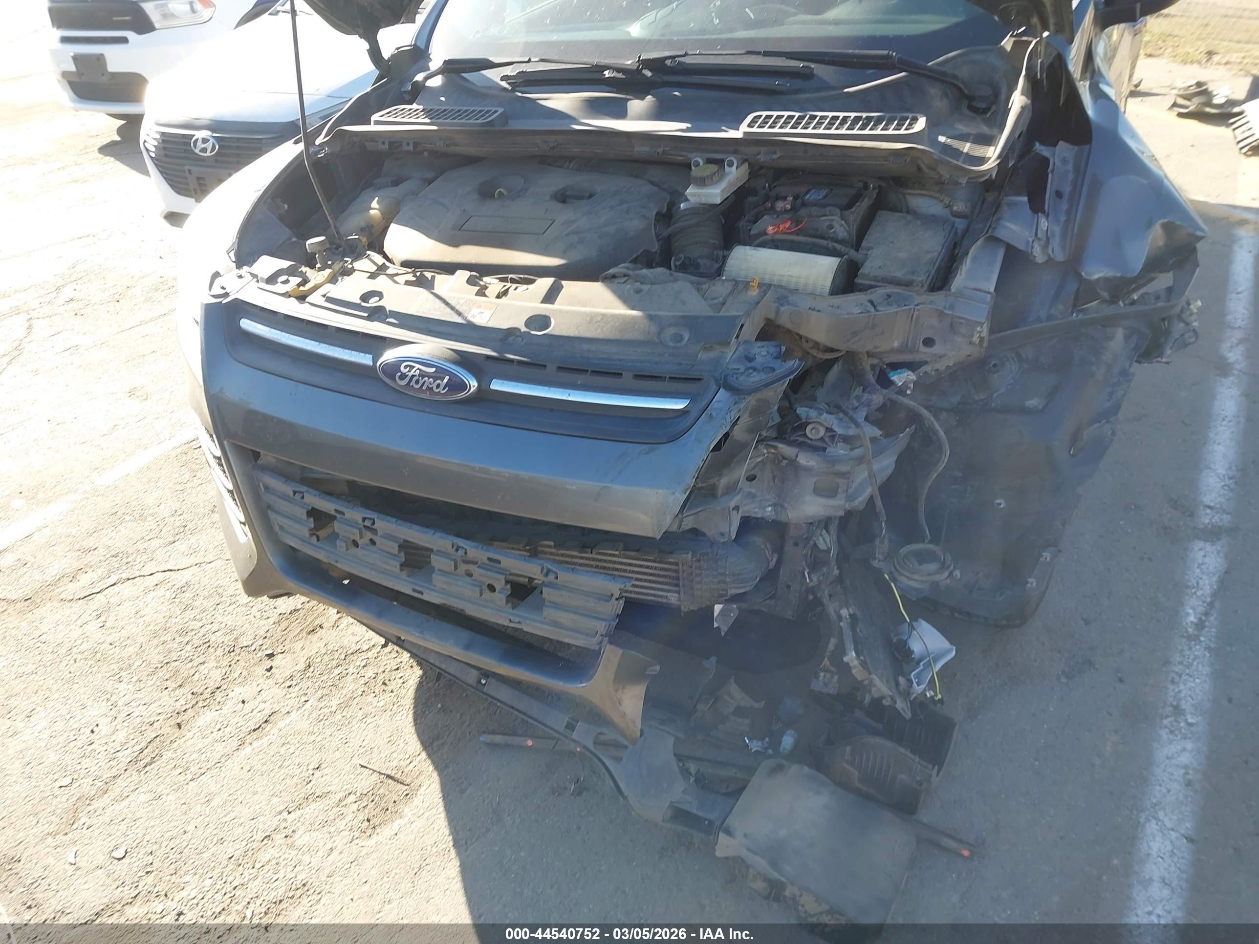 FORD ESCAPE image 6