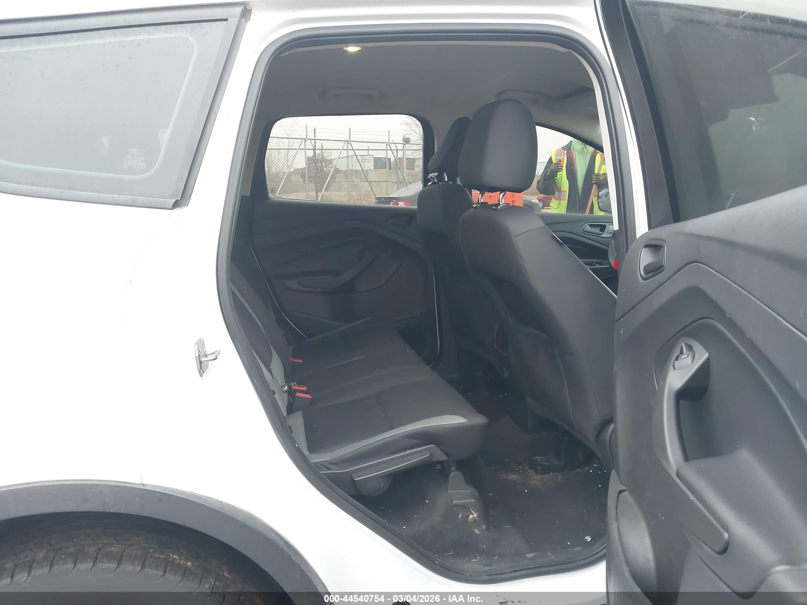 FORD ESCAPE image 8