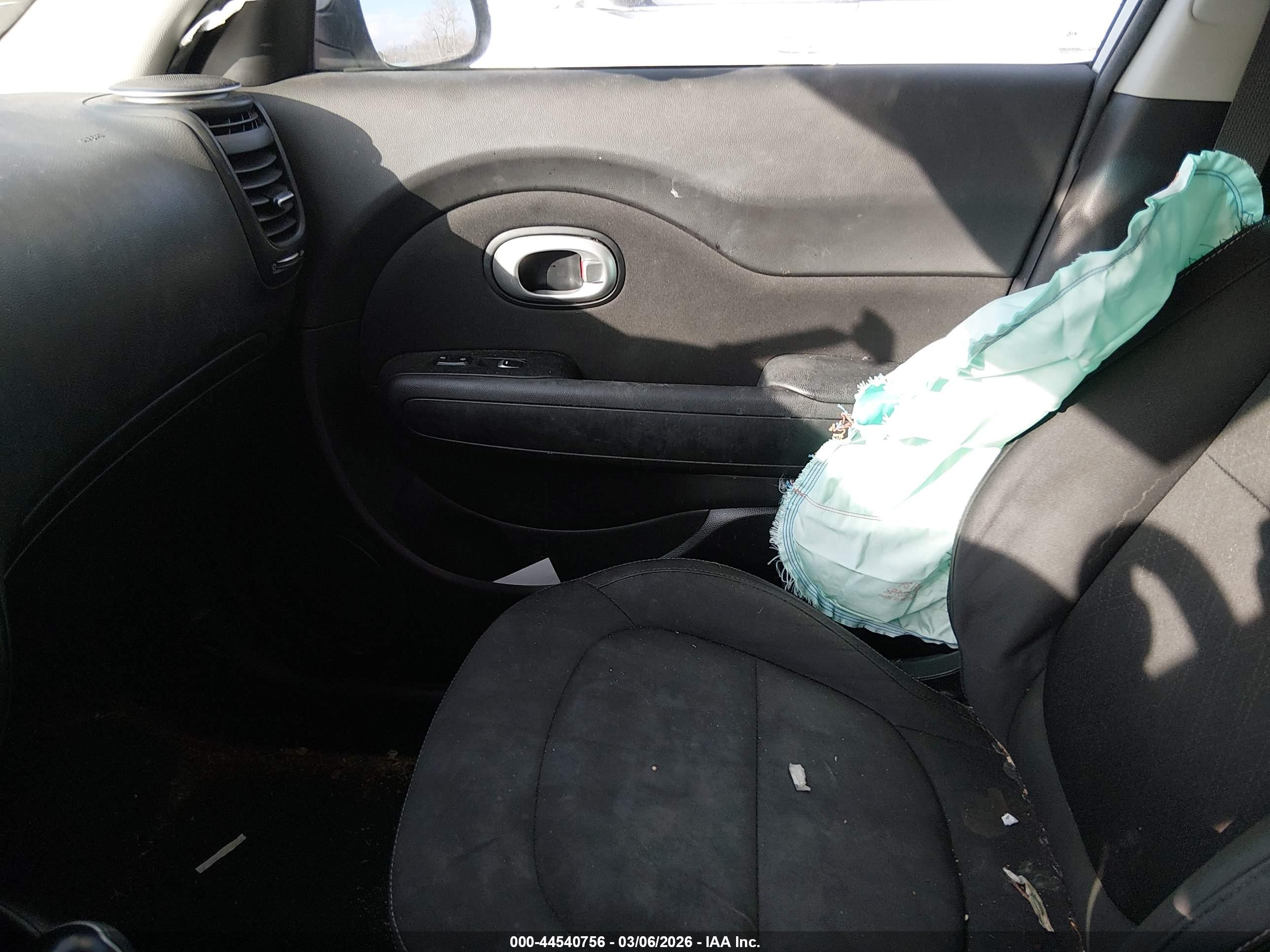 KIA SOUL image 5