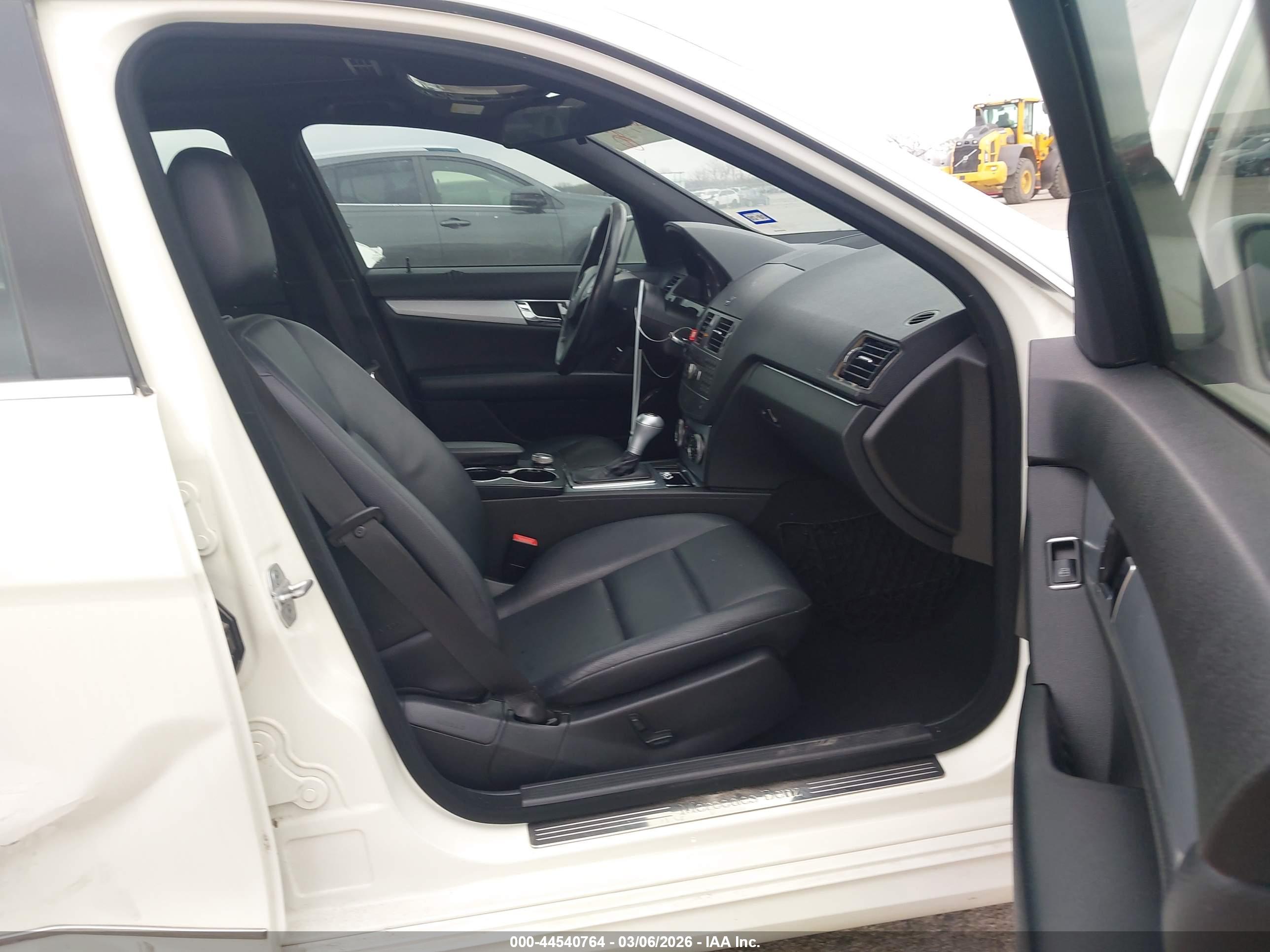 MERCEDES-BENZ C image 5